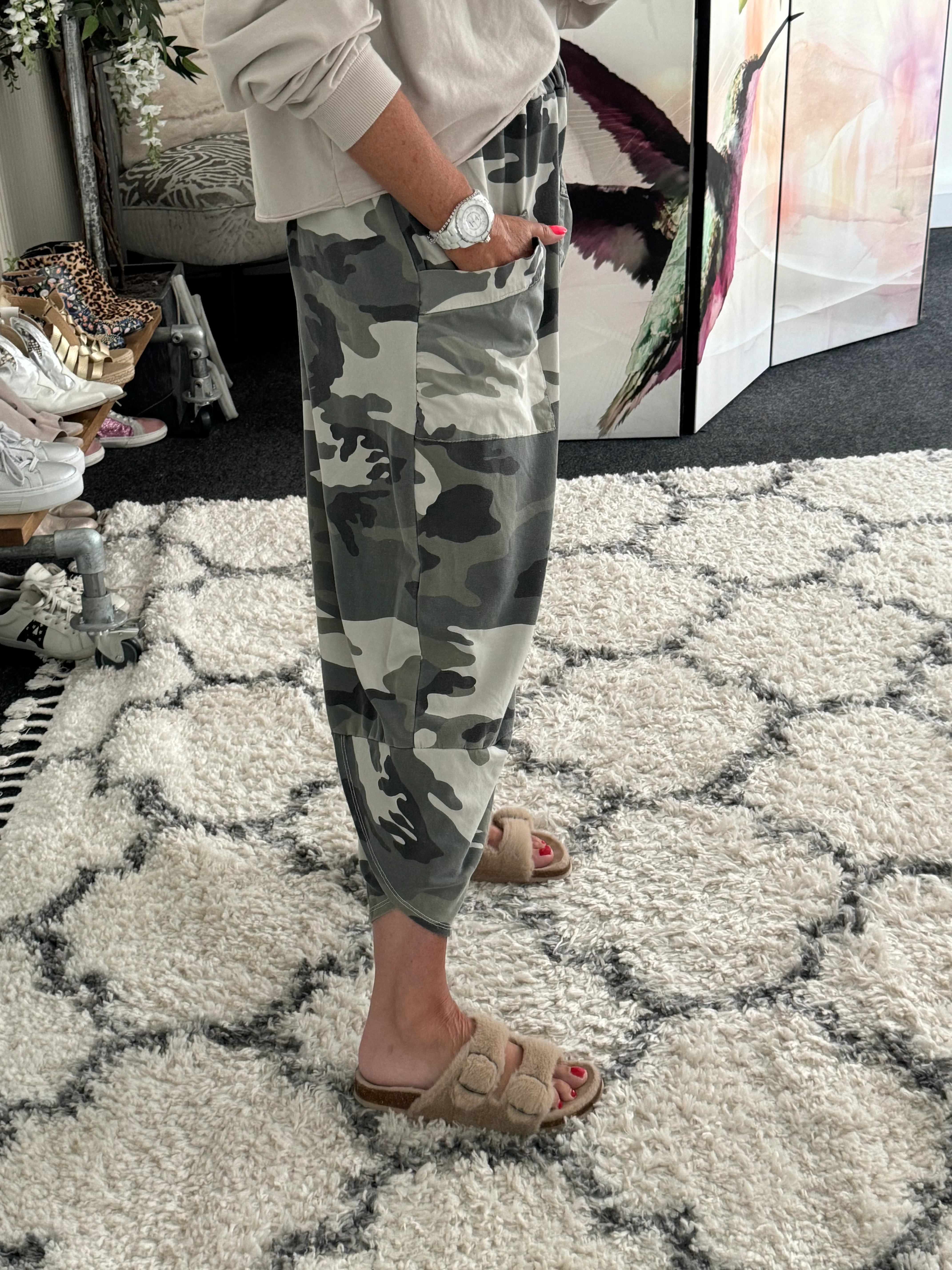 Barrel Cotton Jersey Trousers in Khaki Camo - Image 13
