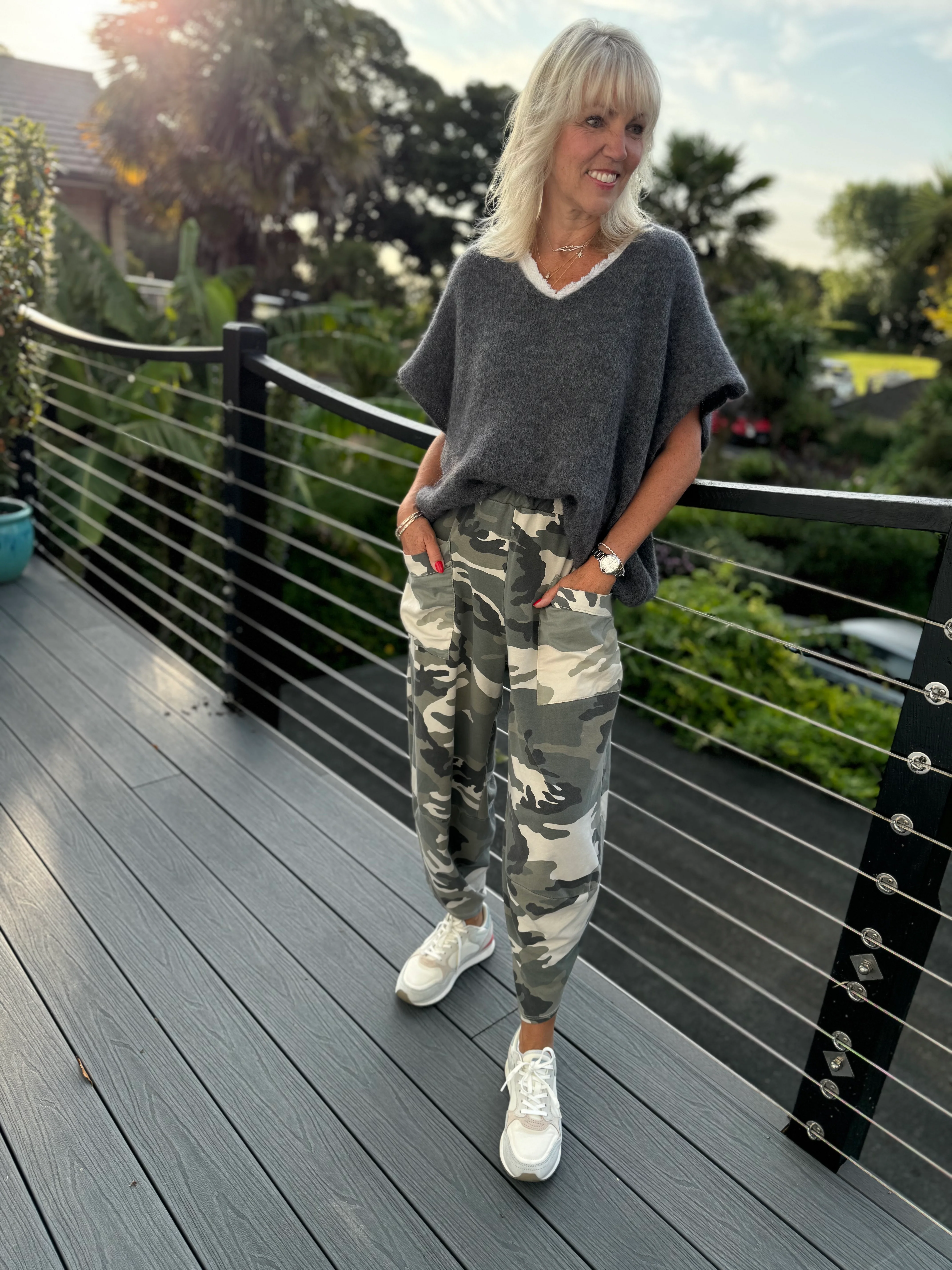 Barrel Cotton Jersey Trousers in Khaki Camo - Image 4