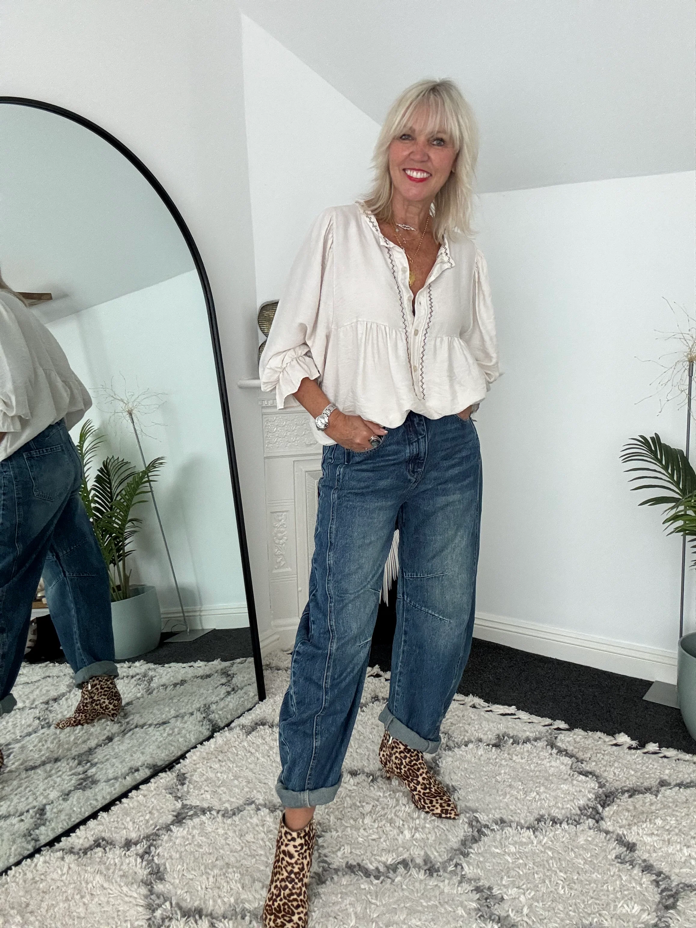 Barrel Leg Jeans with Elasticated Waist - Image 10