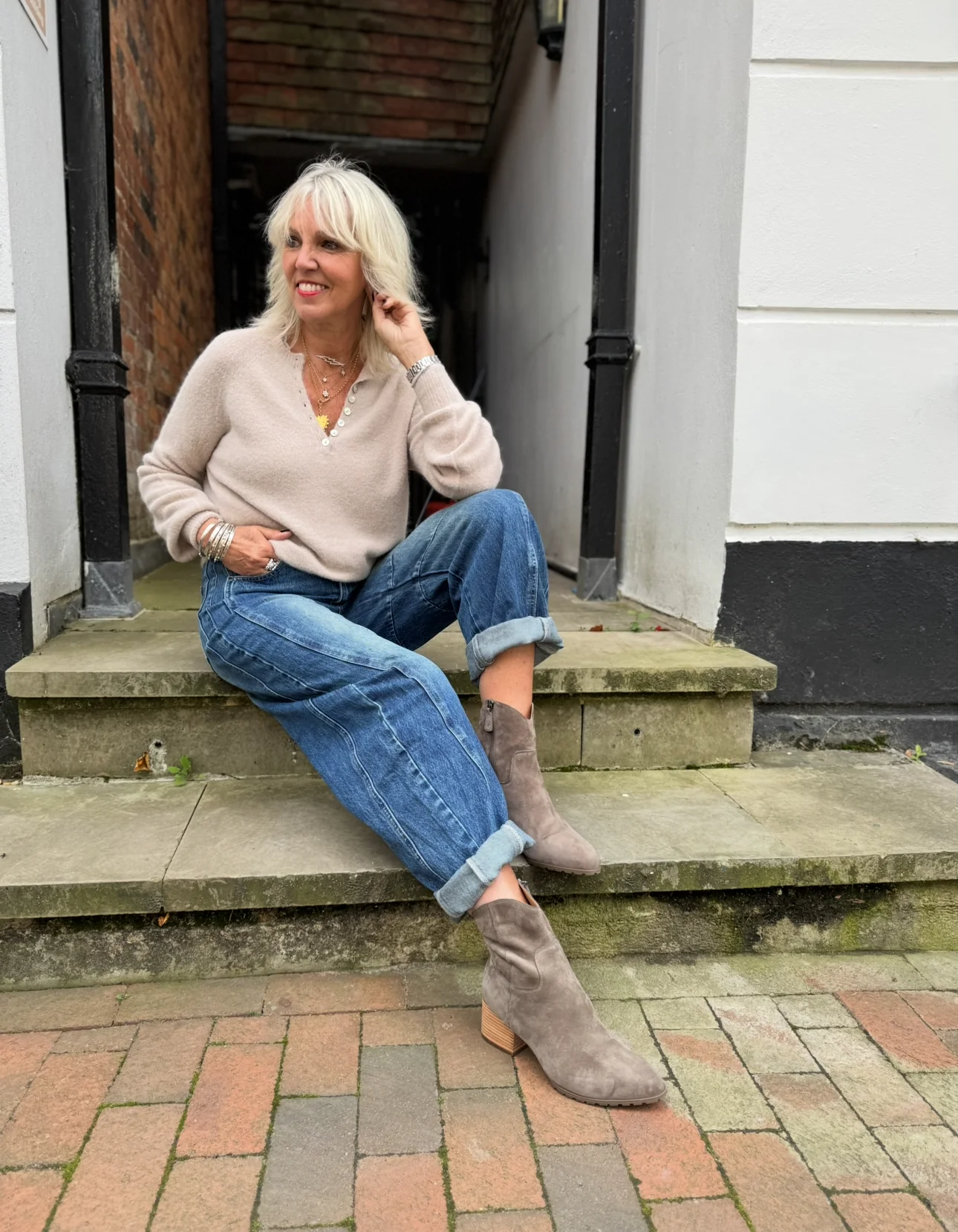 Barrel Leg Jeans with Elasticated Waist - Image 3