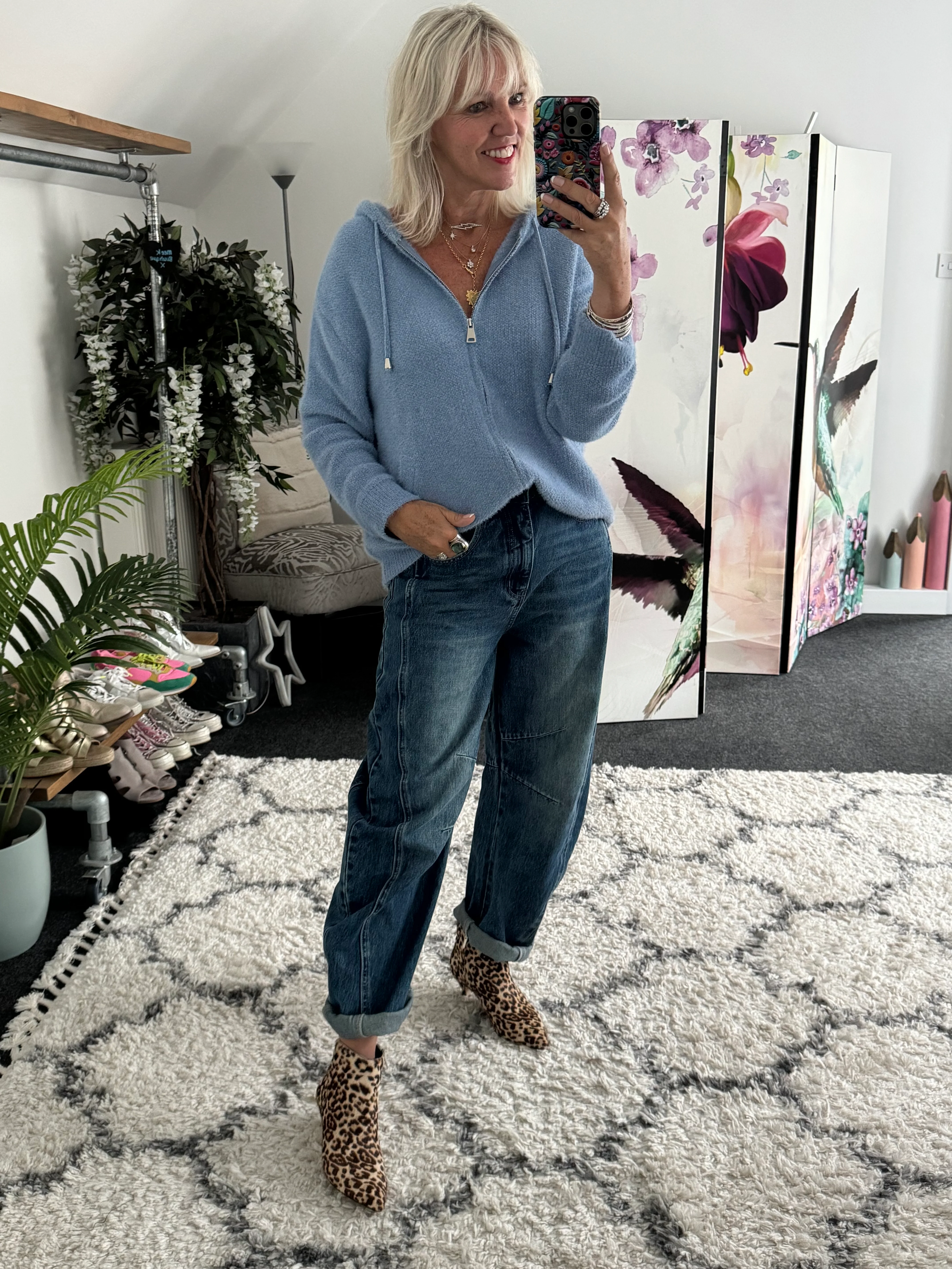 Barrel Leg Jeans with Elasticated Waist - Image 8