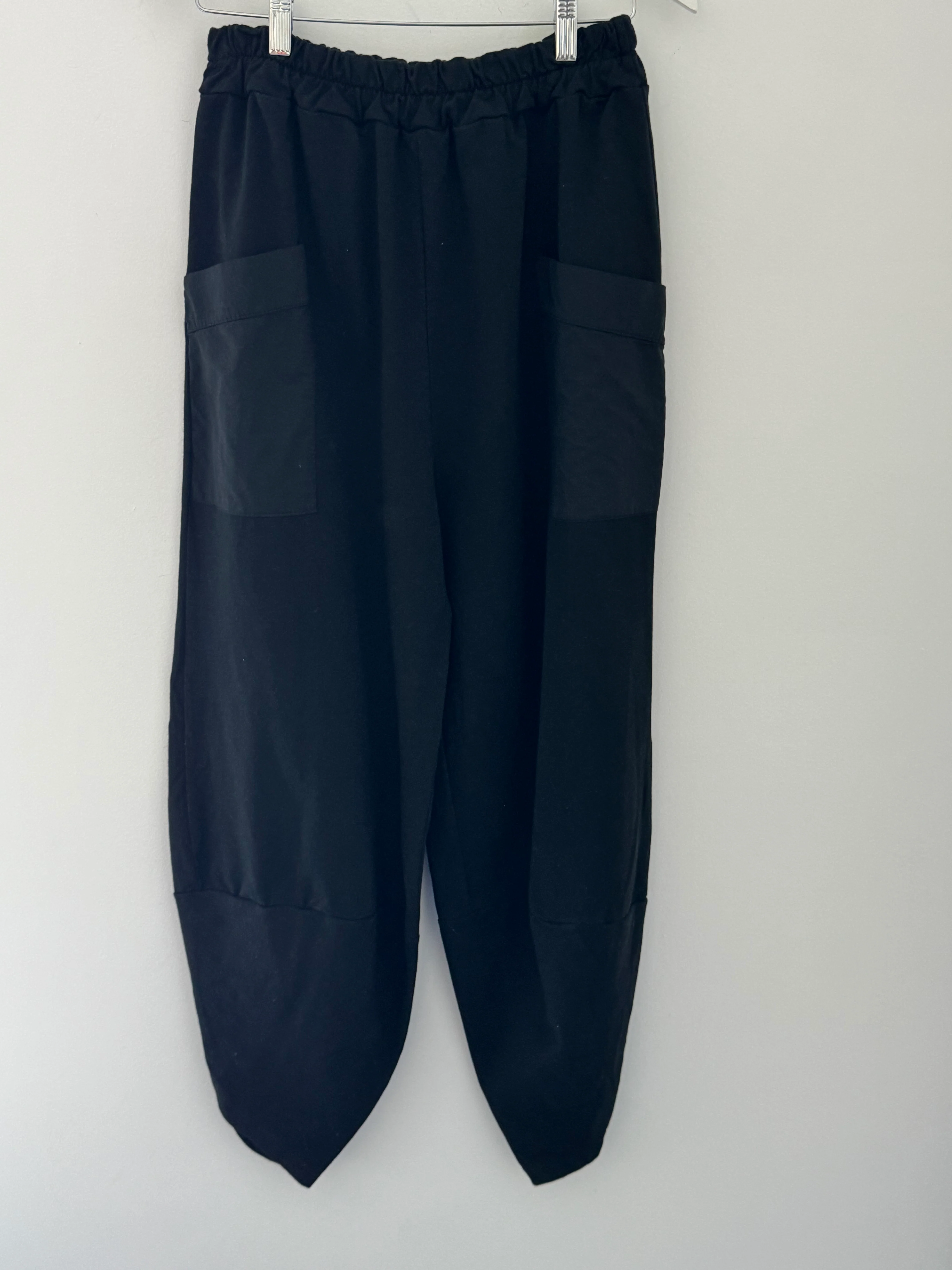 Barrel Shape Cotton Jersey Trousers in Black - Image 7