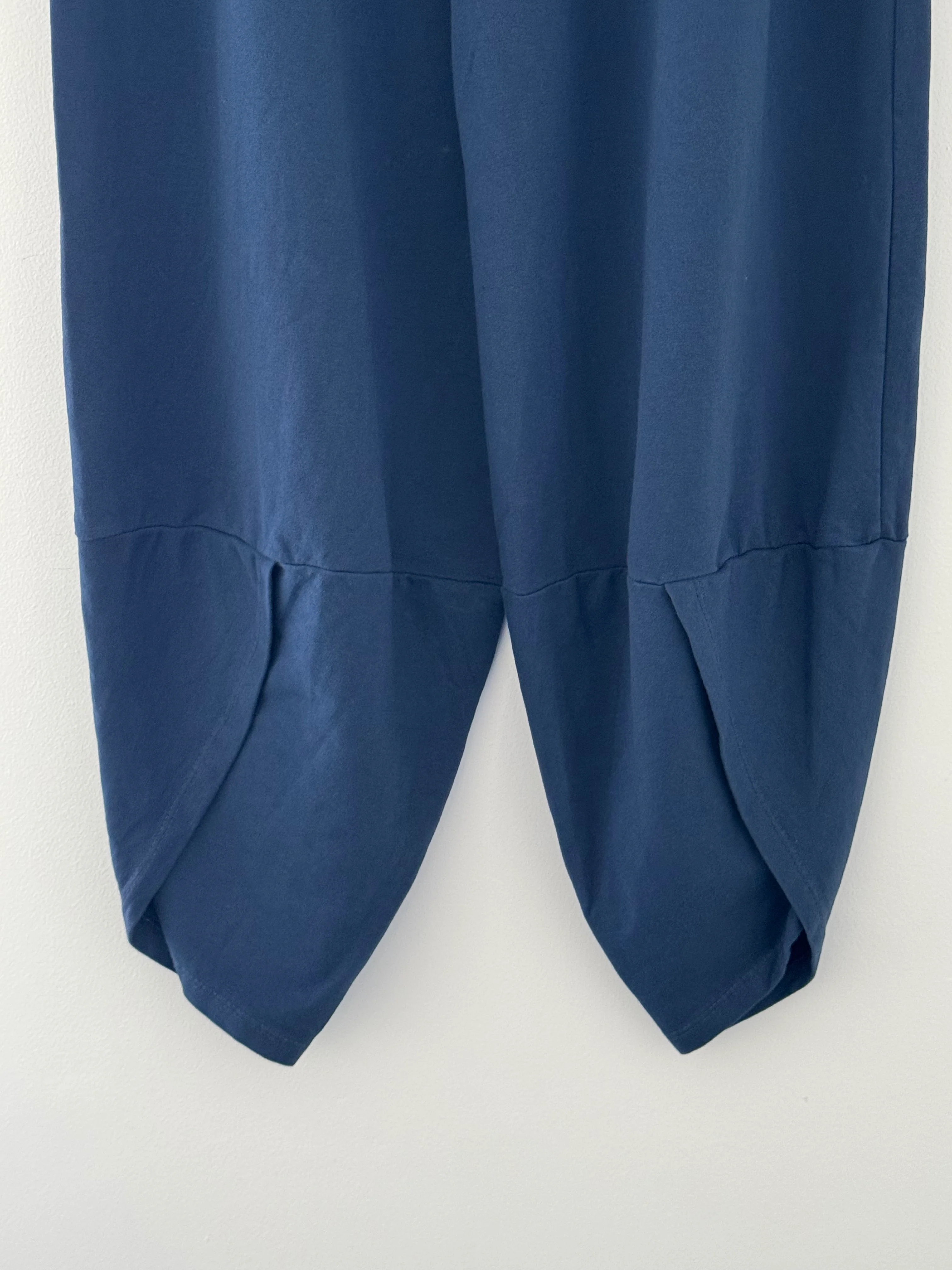 Barrel Shape Cotton Jersey Trousers in Navy - Image 10