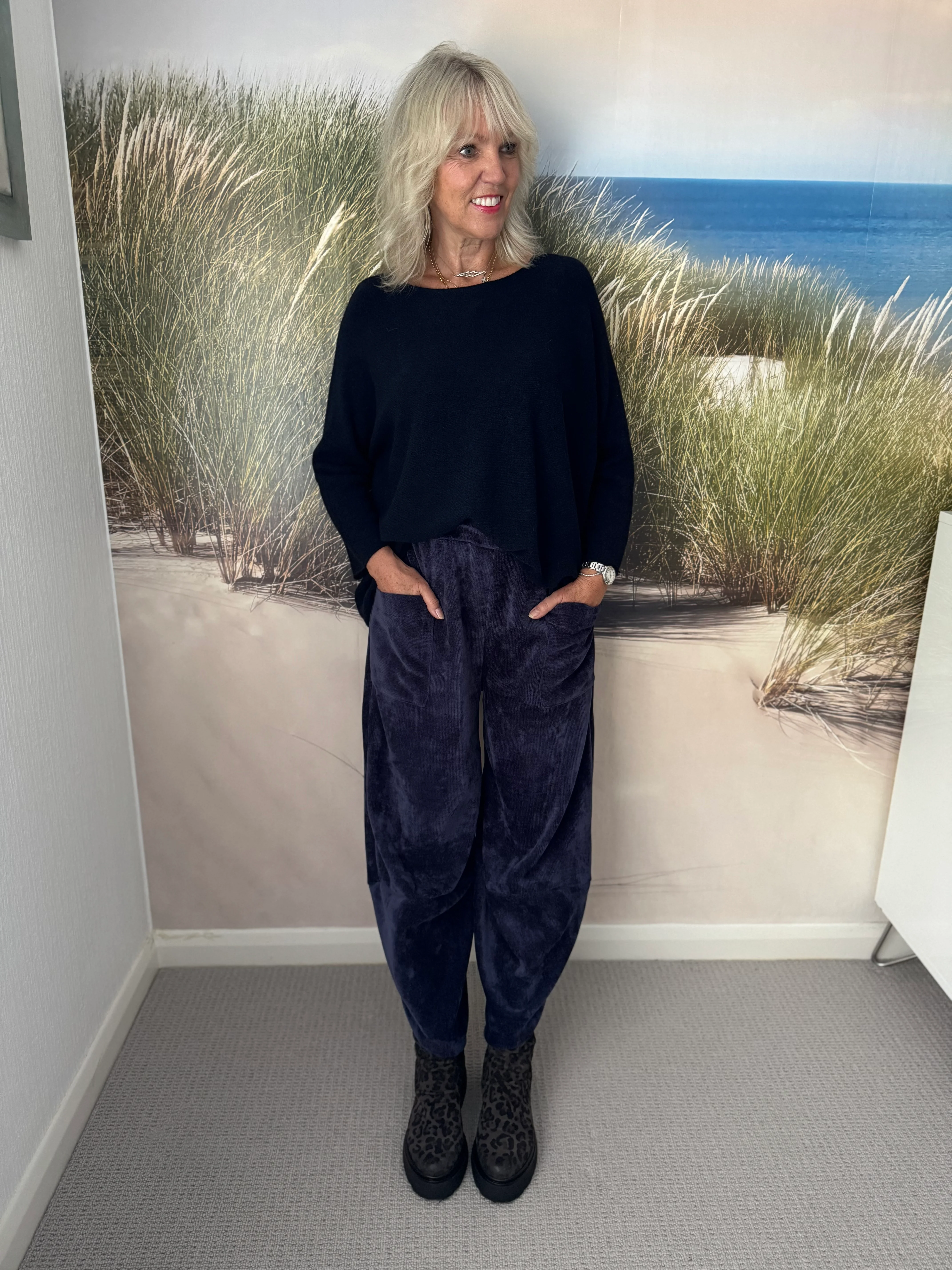 Barrel Velvety Trousers in Navy - Image 3