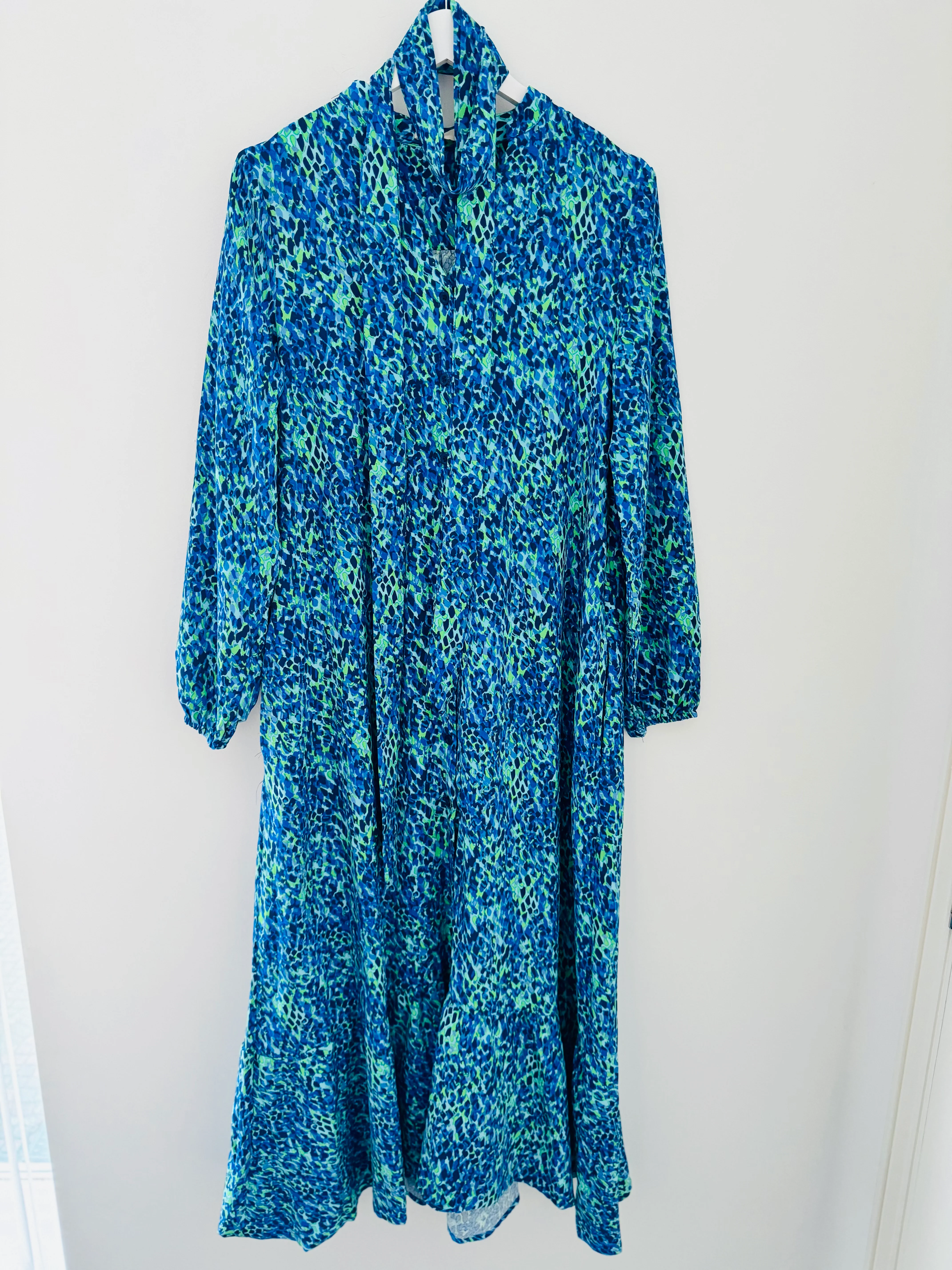 Premium Printed Dress in Blue & Green - Image 15
