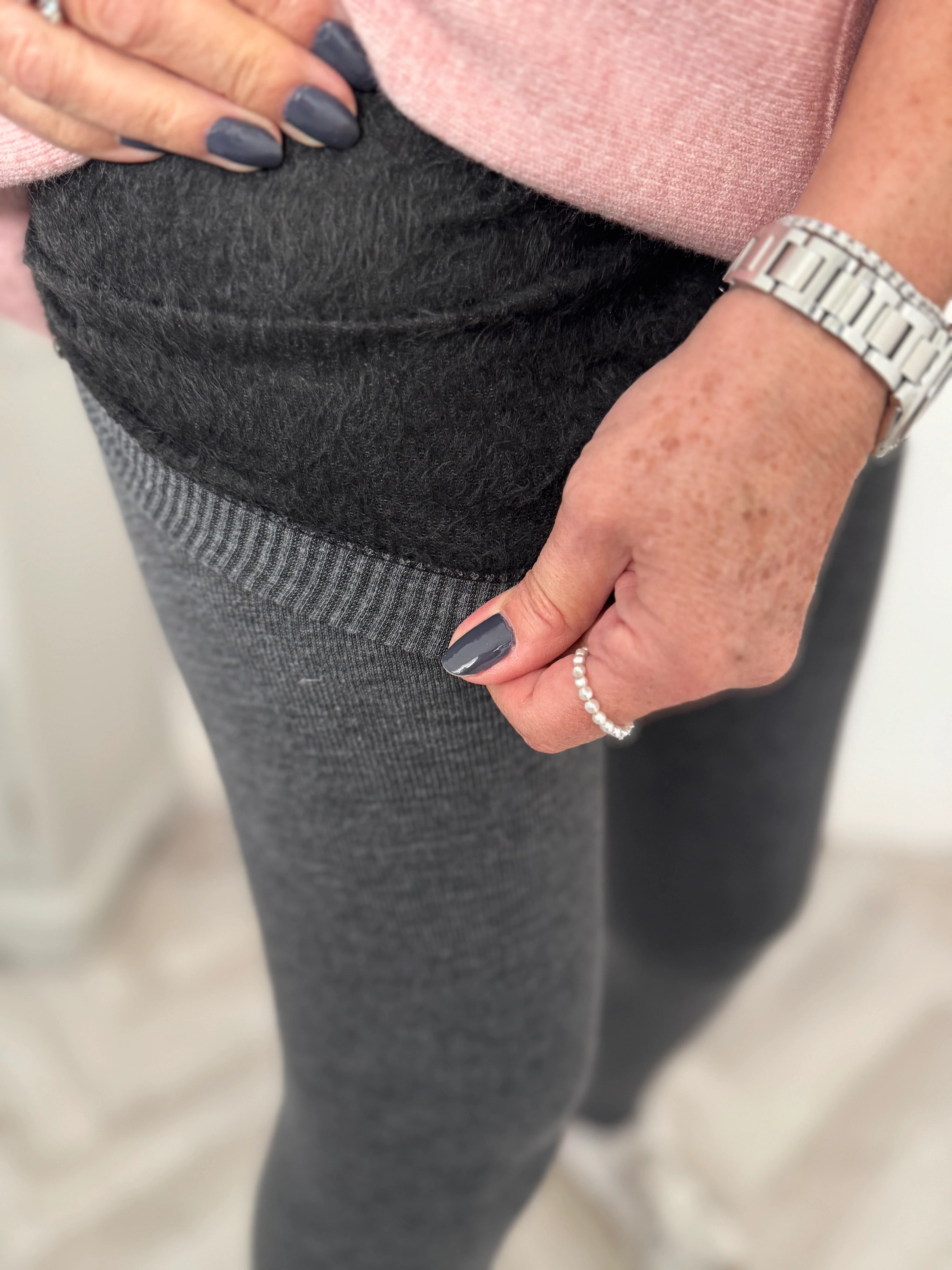 Fleece Lined Leggings in Charcoal - Image 5