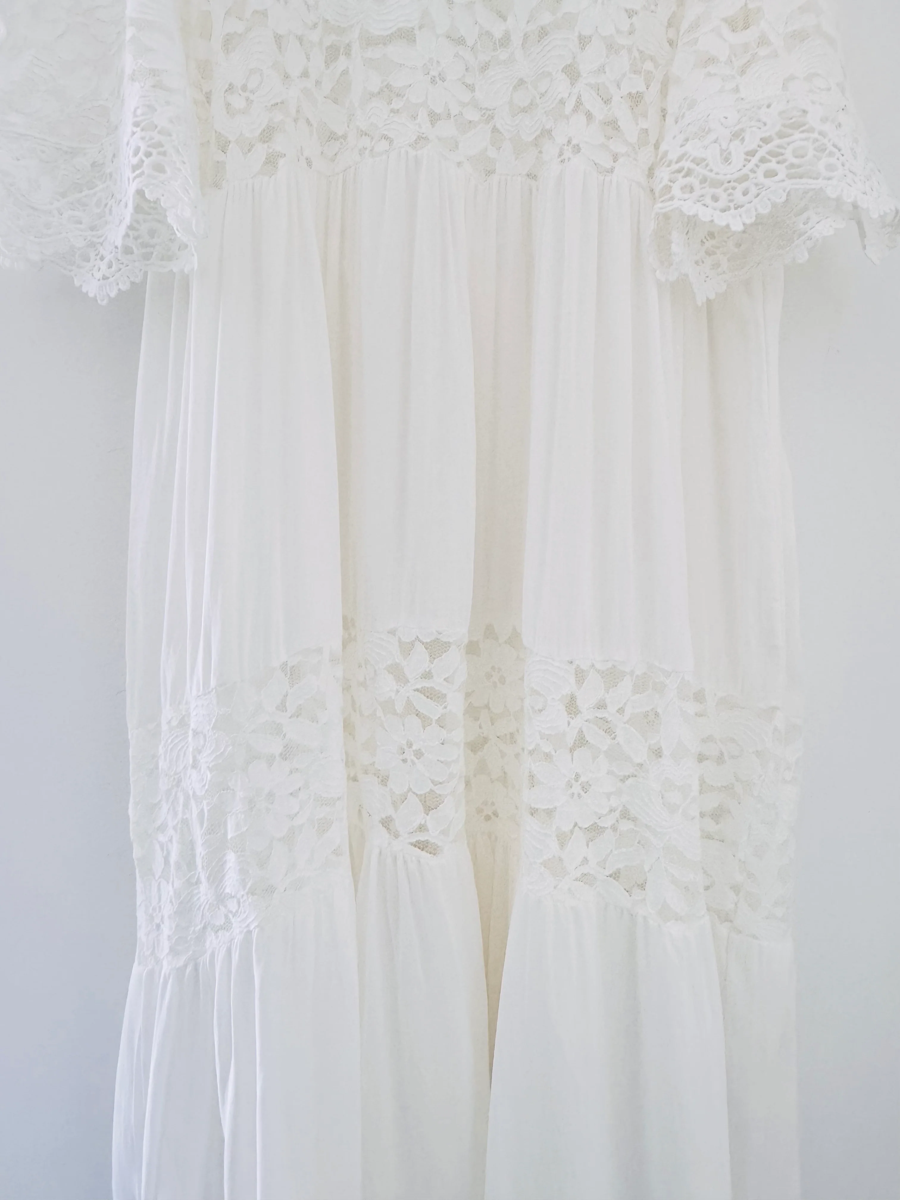 Cotton & Lace Beach Dress in White - Image 11