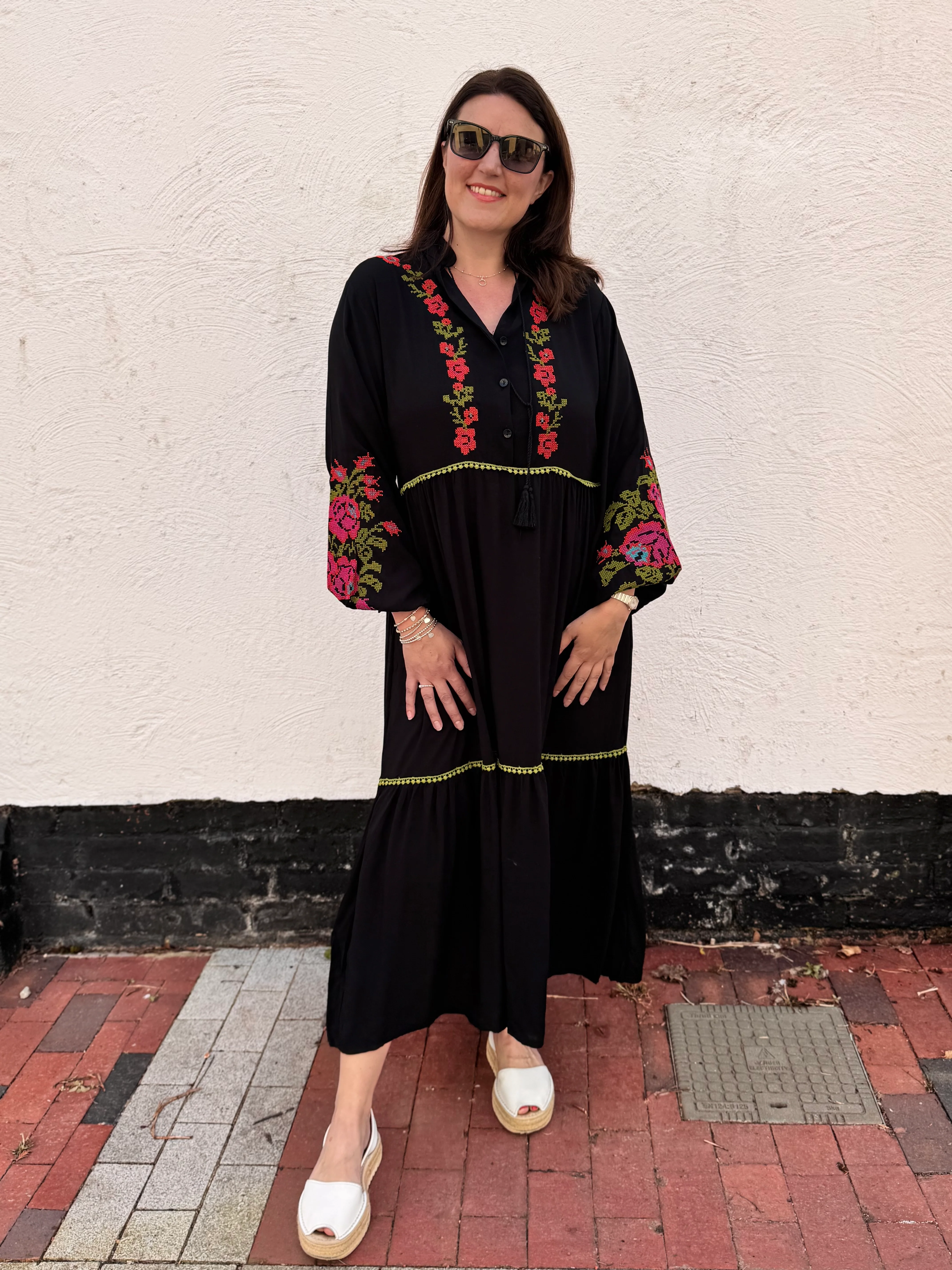 Embroidered Buttoned Midi Dress in Black - Image 3