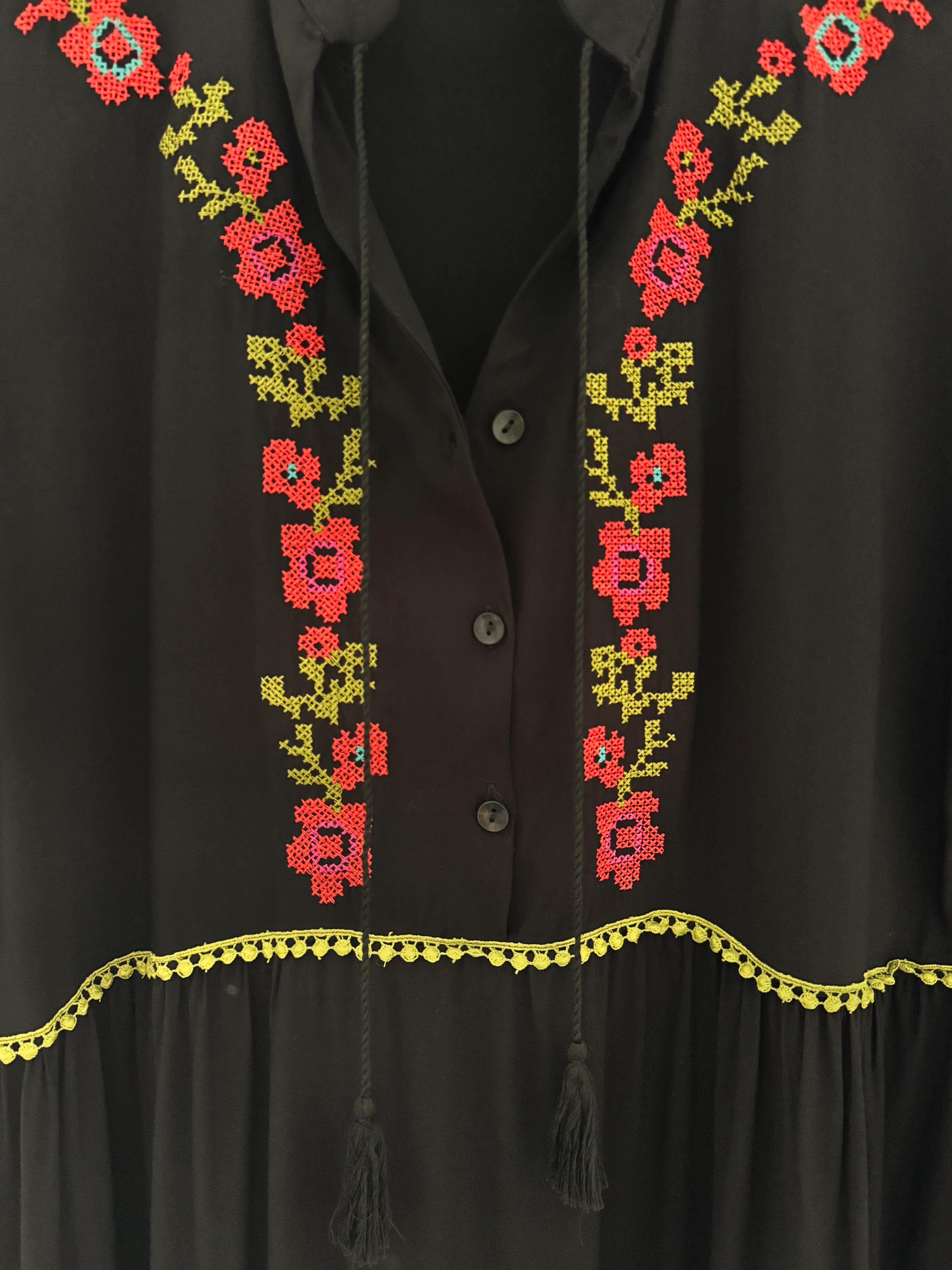 Embroidered Buttoned Midi Dress in Black - Image 8