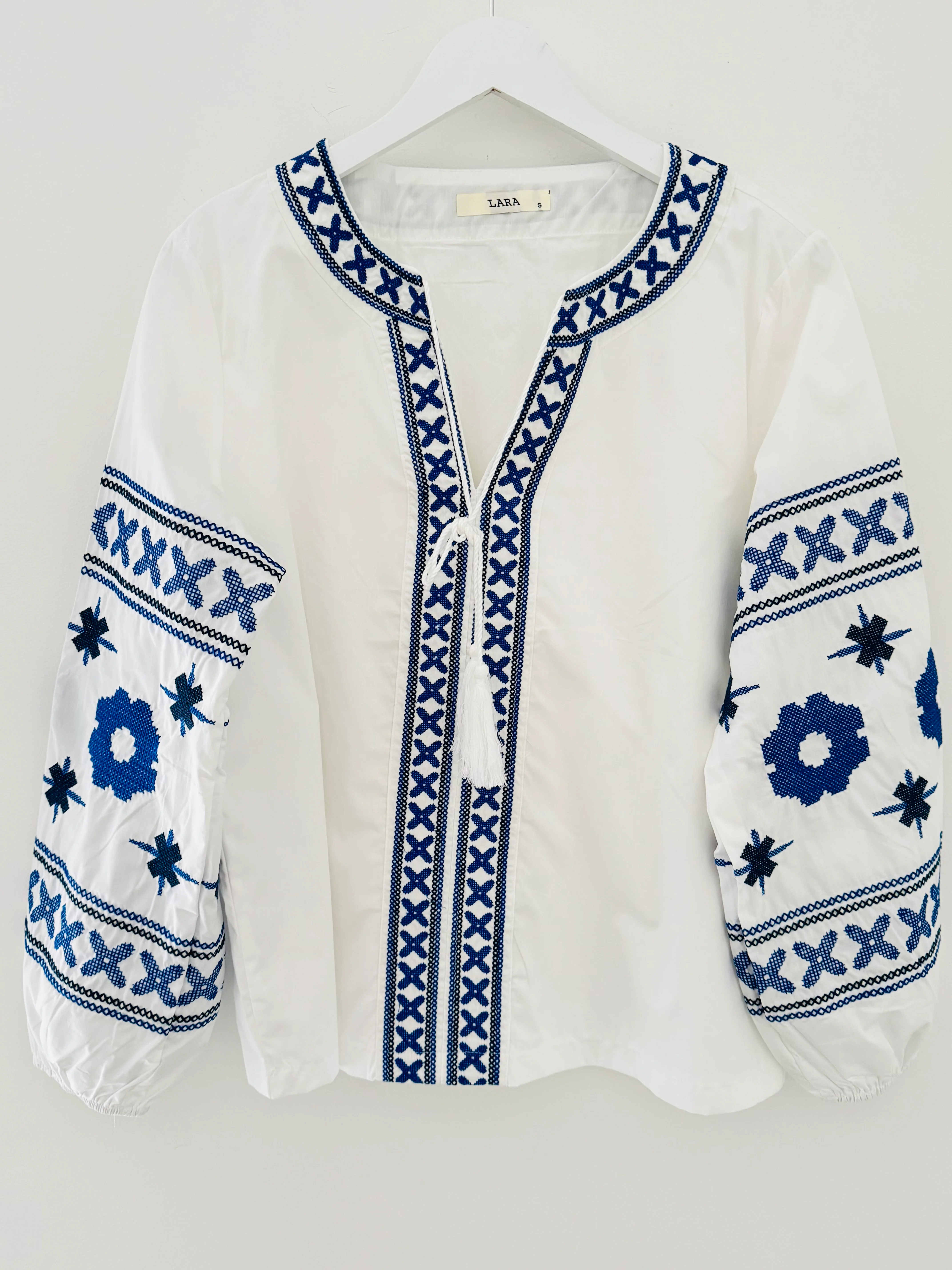 Embroidered Cotton Blouse in White & Blue - Image 5