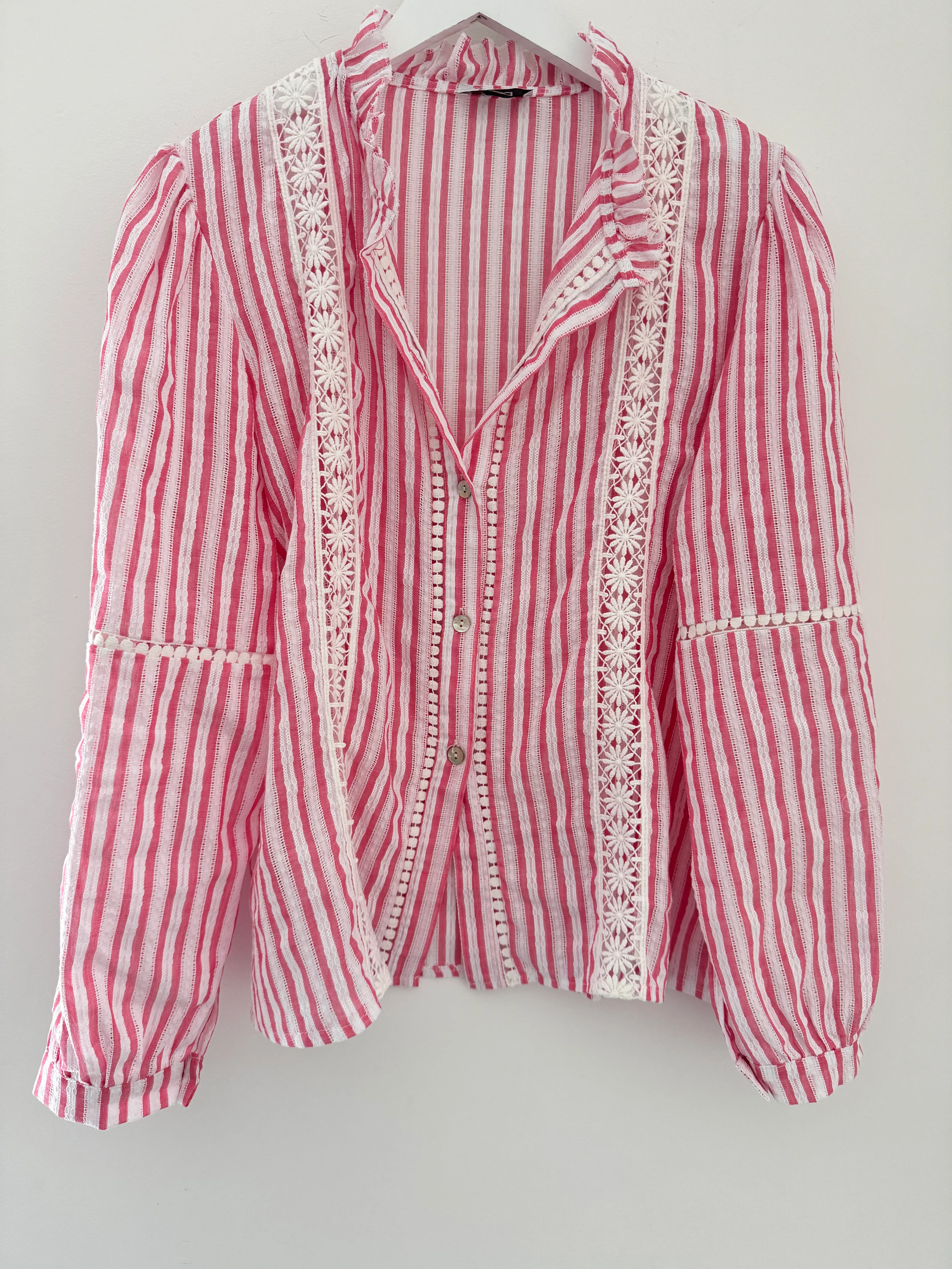 Cotton & Lace Shirt in Coral Pink & White - Image 7