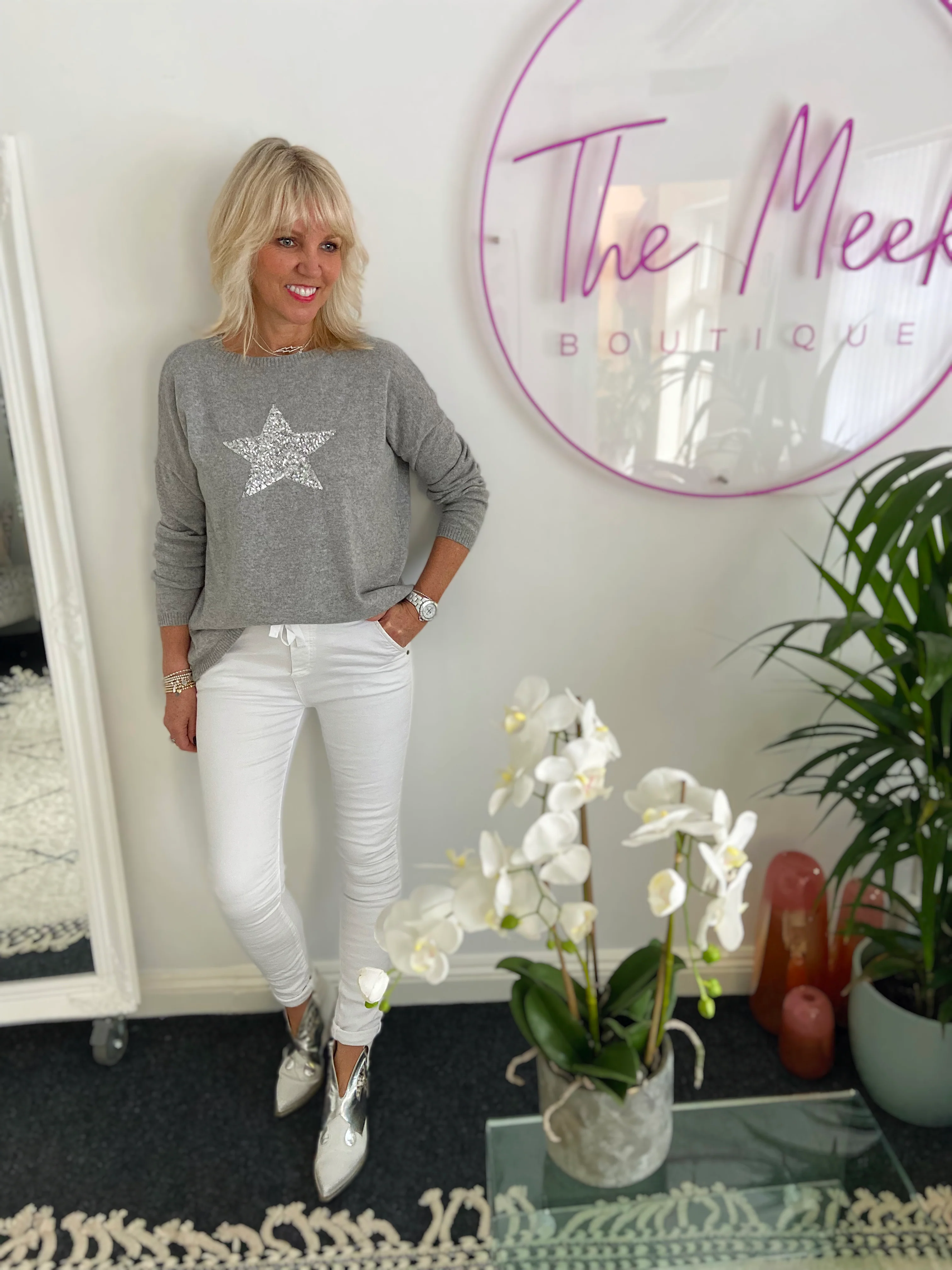 Jean Joggers in White - Image 8