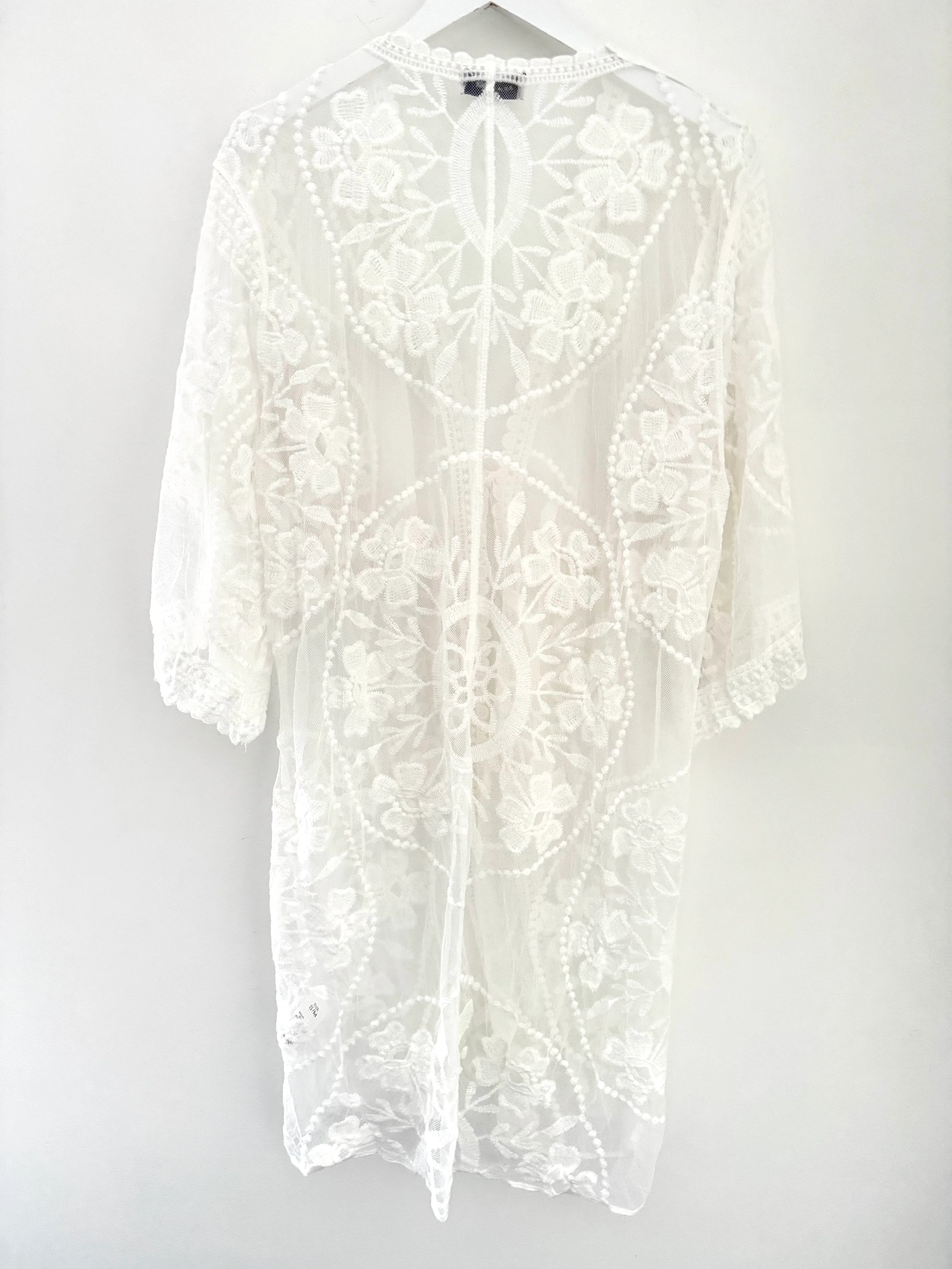 Lace Cotton Kimono in Ivory - Image 9