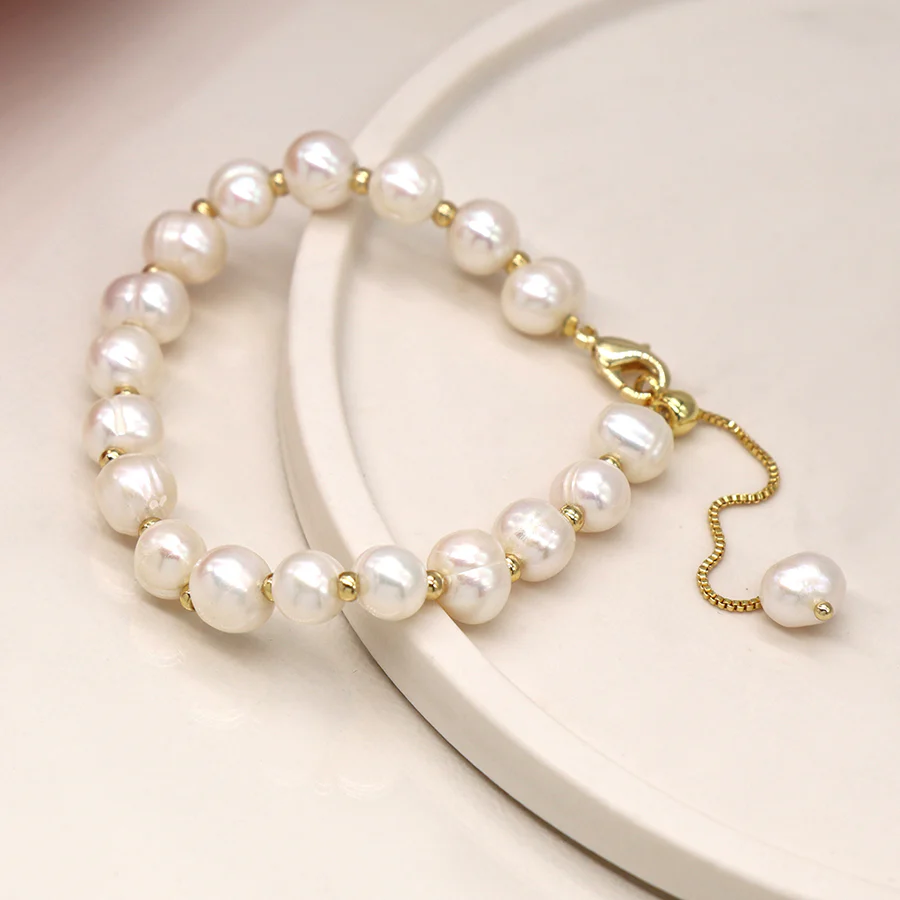 Large Freshwater Pearl & Gold Bead Bracelet - Image 5