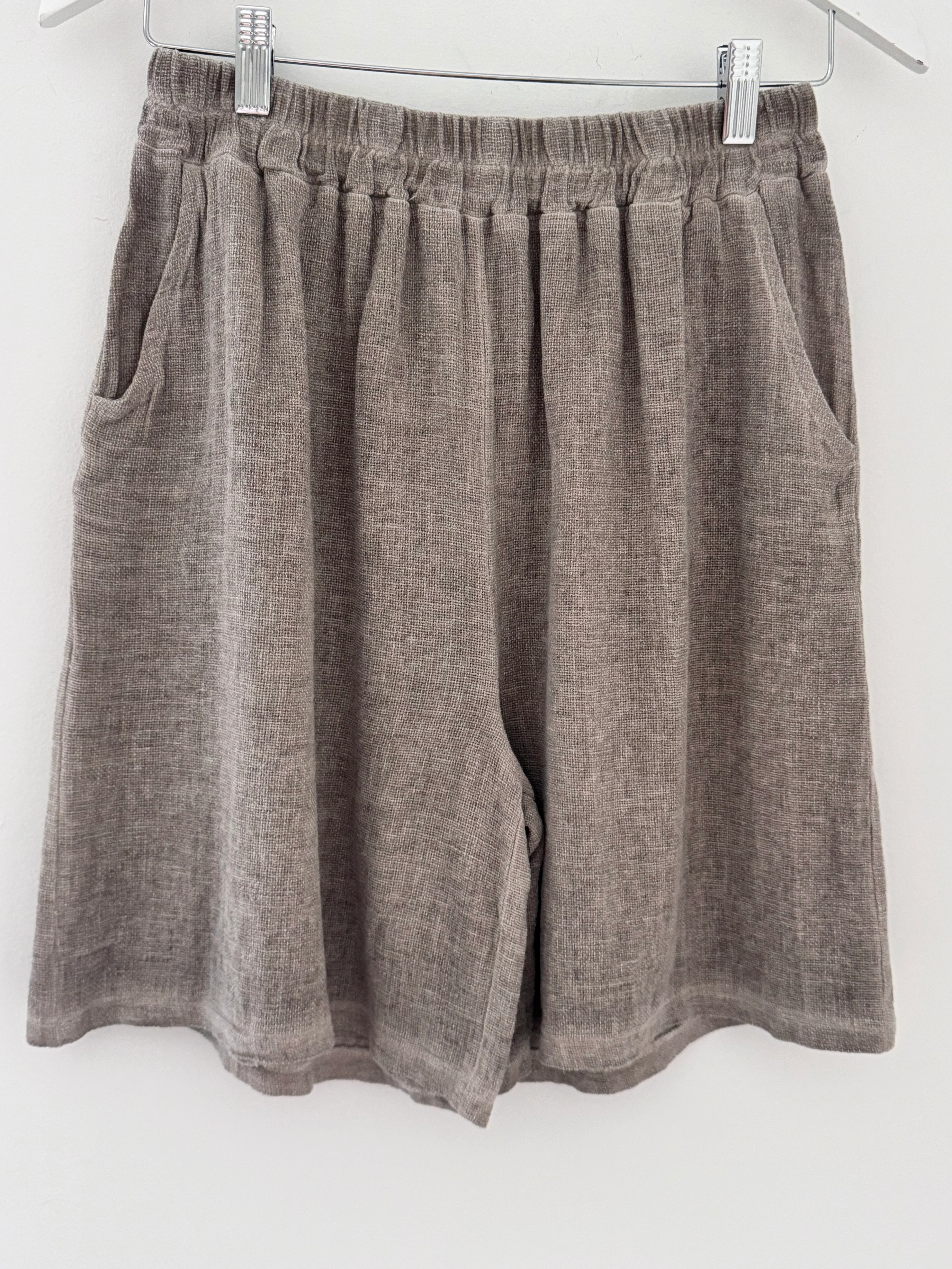 Linen & Cotton Shorts in Mocha - Image 6