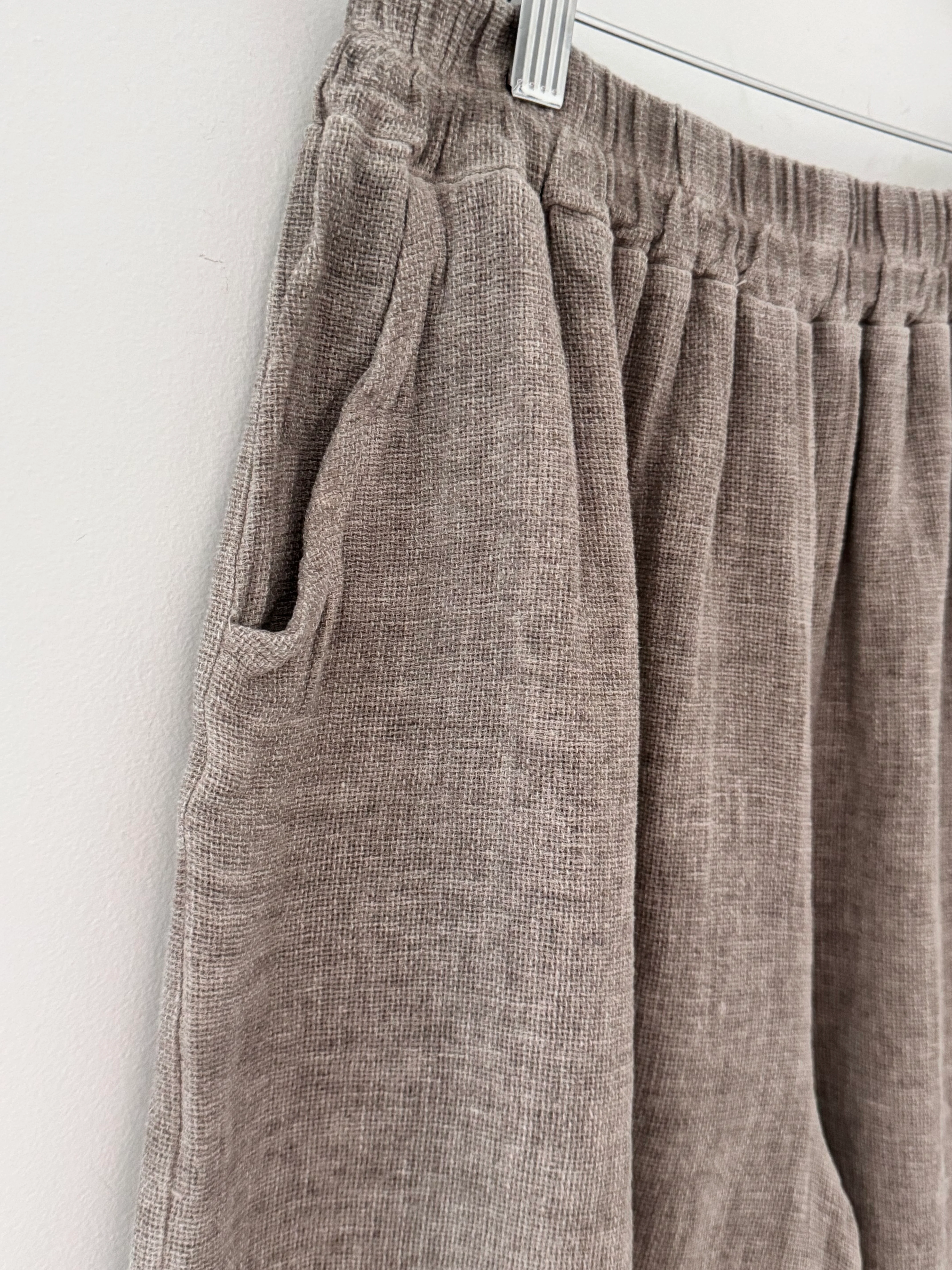Linen & Cotton Shorts in Mocha - Image 7