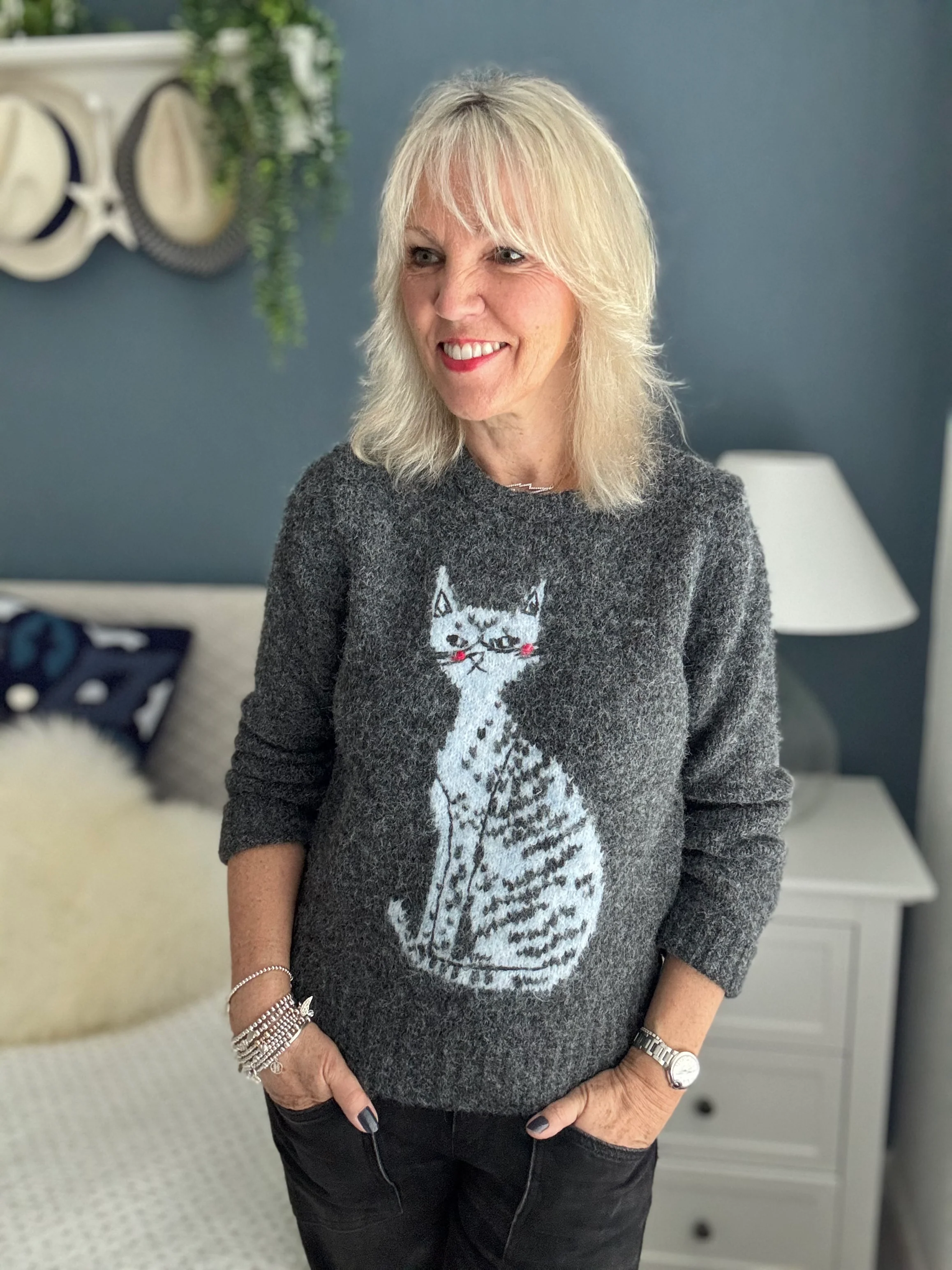 Luxe Jumper with Cat in Charcoal - Image 3