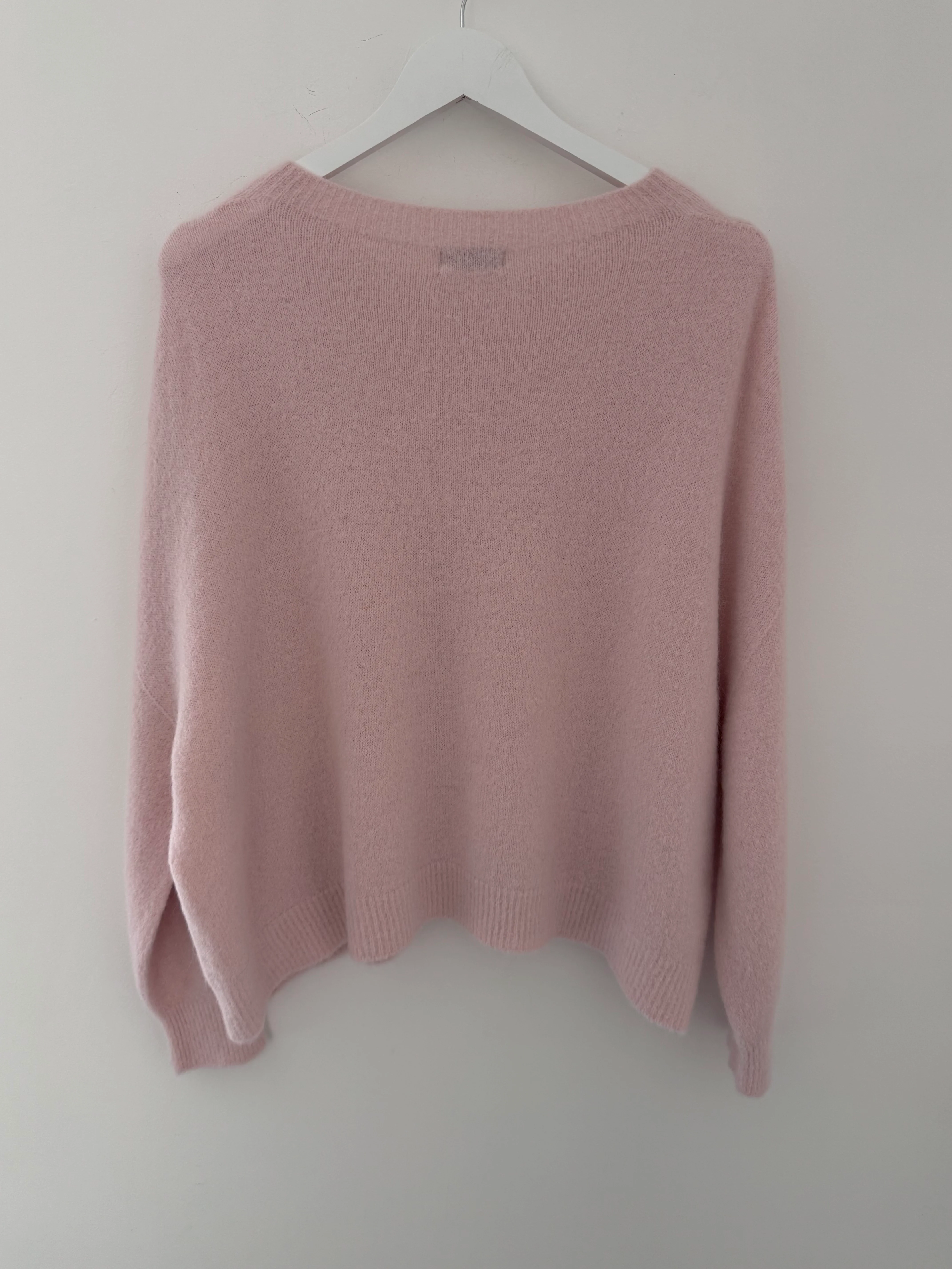 Luxe Slouchy Alpaca Jumper in Soft Pink - Image 11