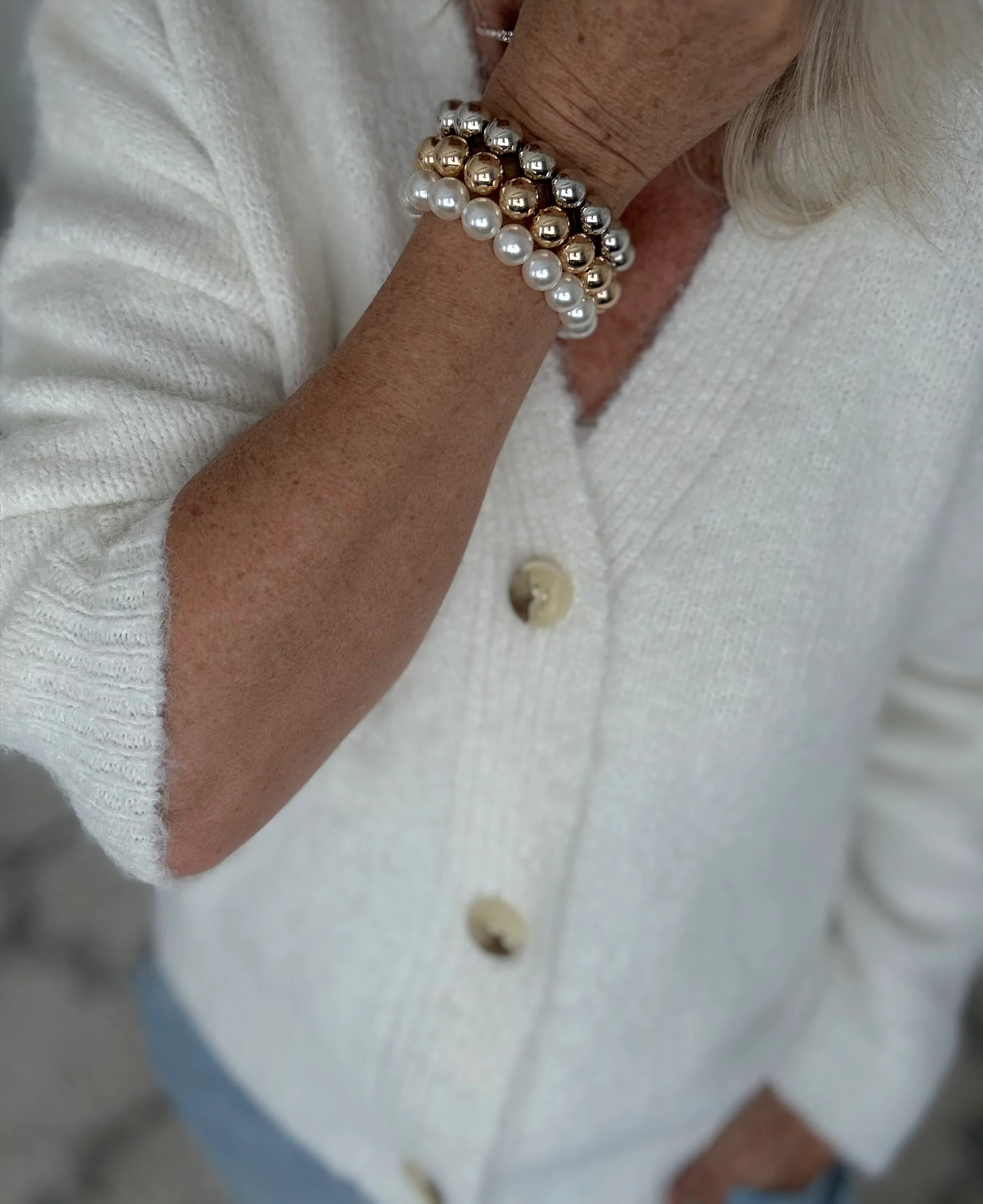 Pearl Ball Bead Bracelet - Image 3