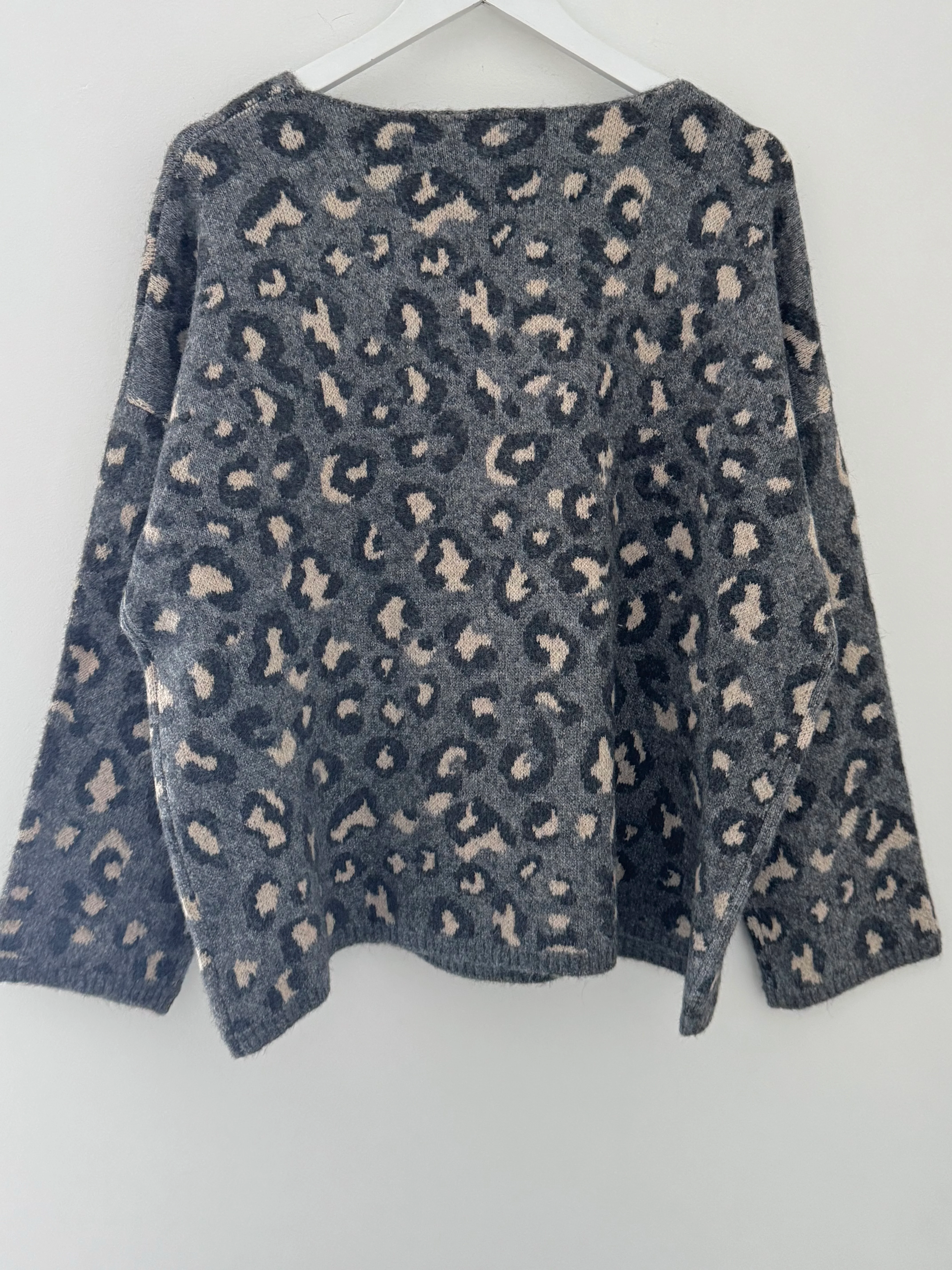 Seam Front V Neck Jumper in Grey Leopard - Image 12