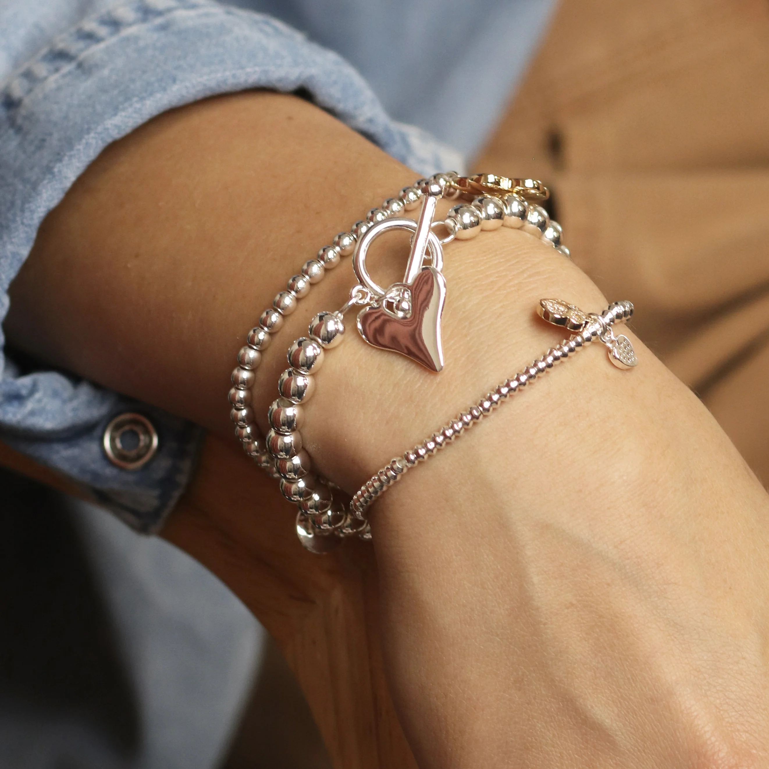 Silver Bead T-Bar & Heart Charm Stretch Bracelet - Image 5