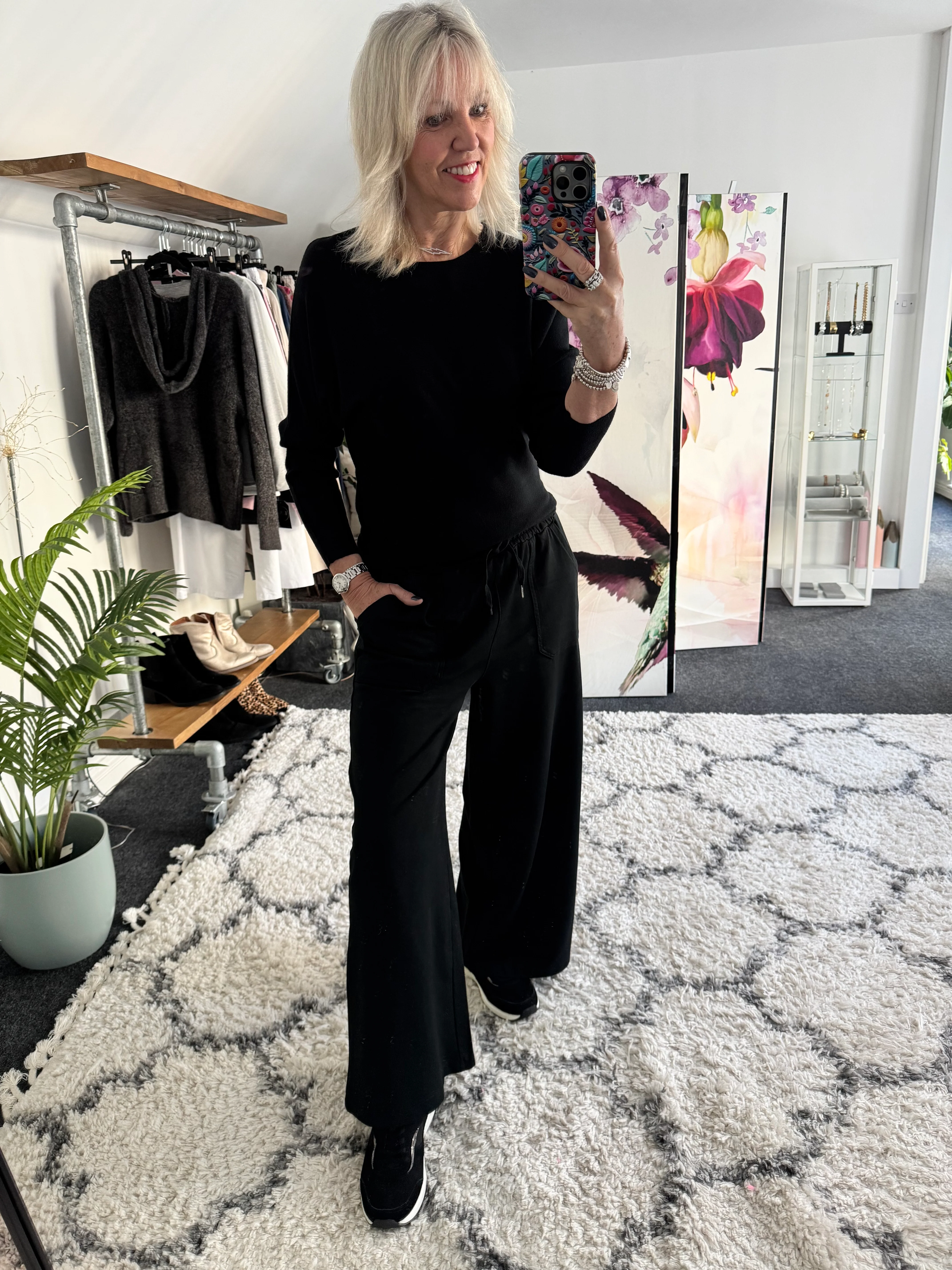 Simple Ribbed Jumper in Black - Image 3