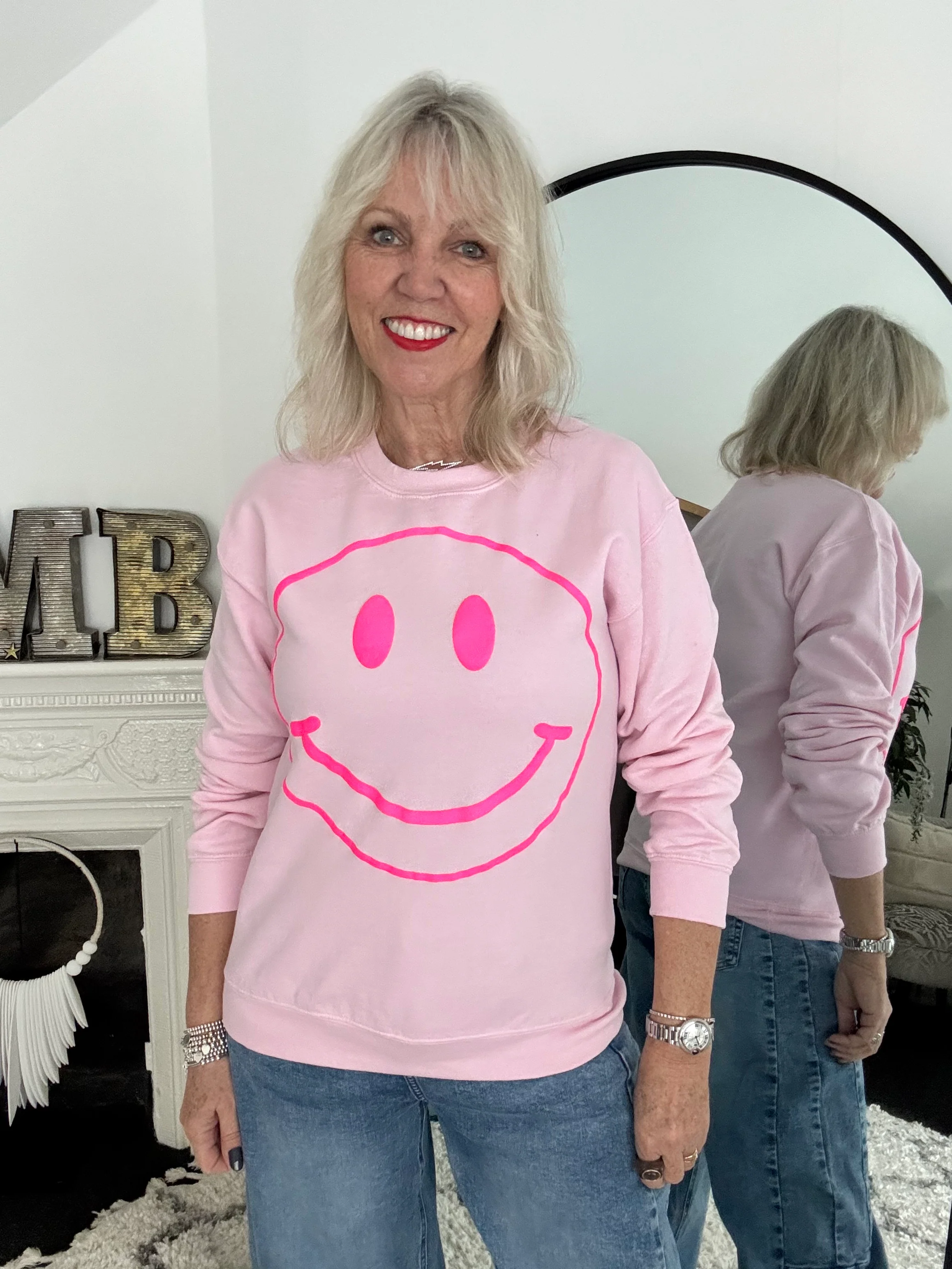Smiley Sweatshirt in Baby Pink - Image 4
