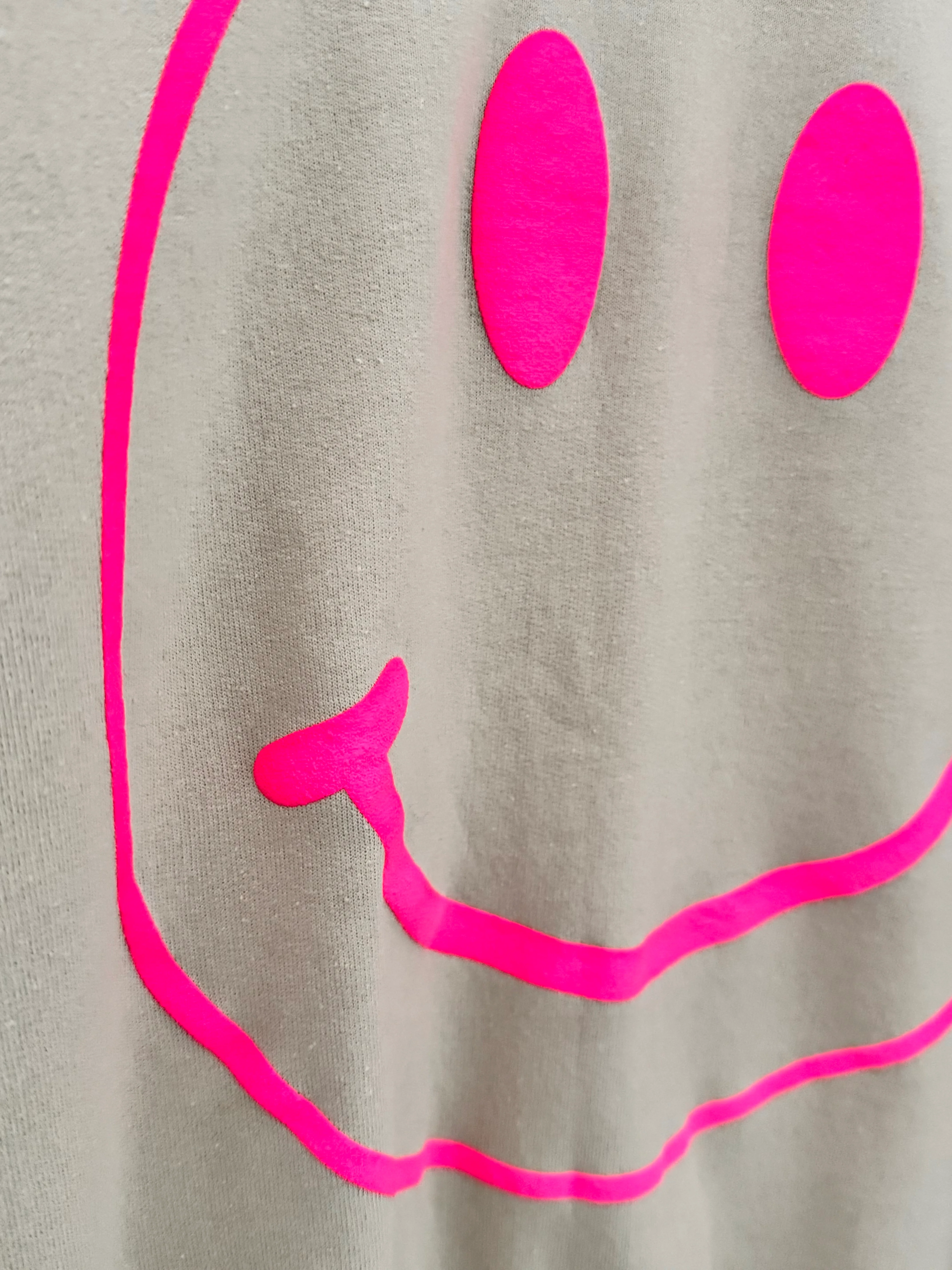 Smiley Sweatshirt in Stone - Image 8