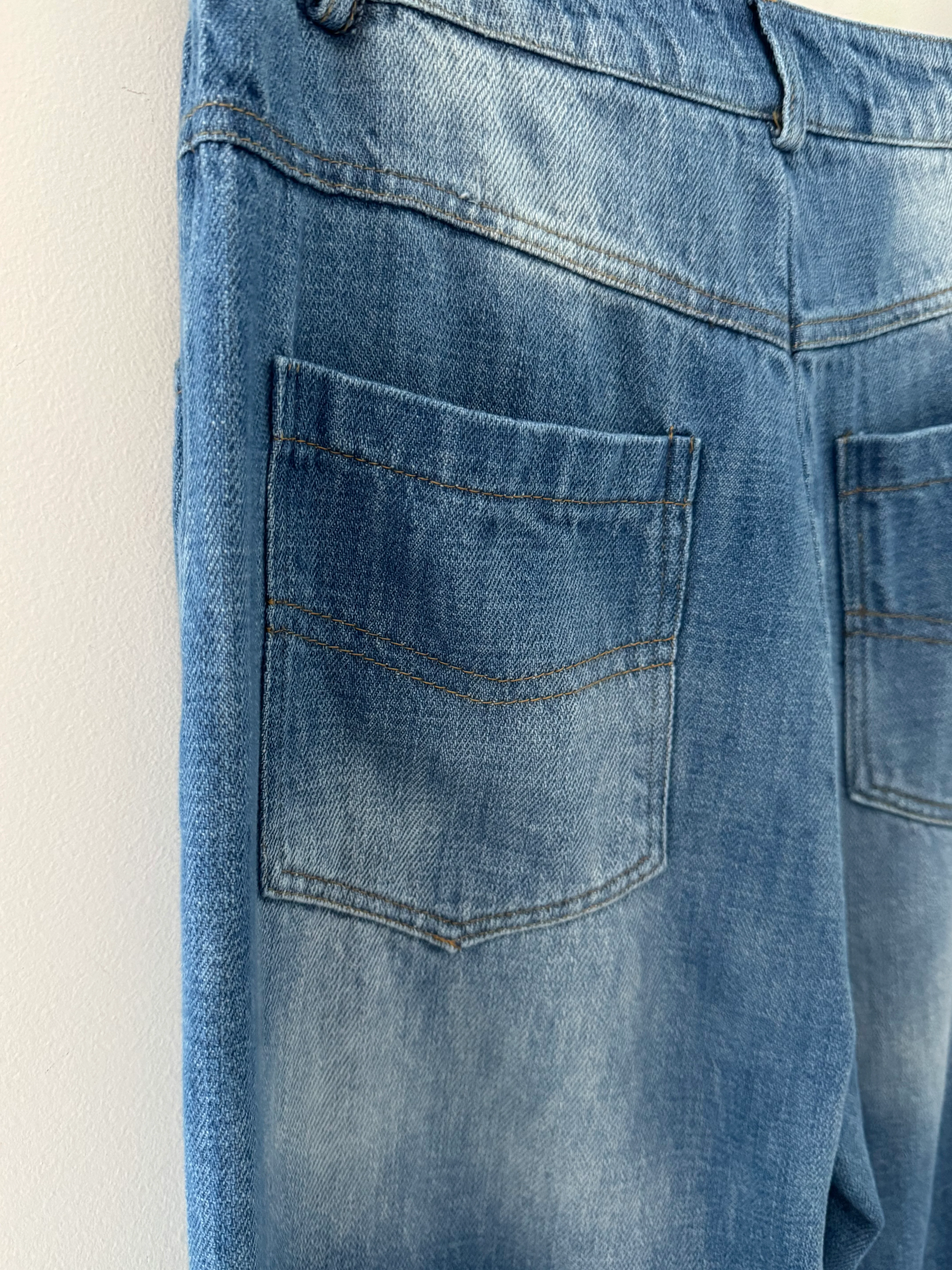 Straight Boyfriend Jeans - Image 10
