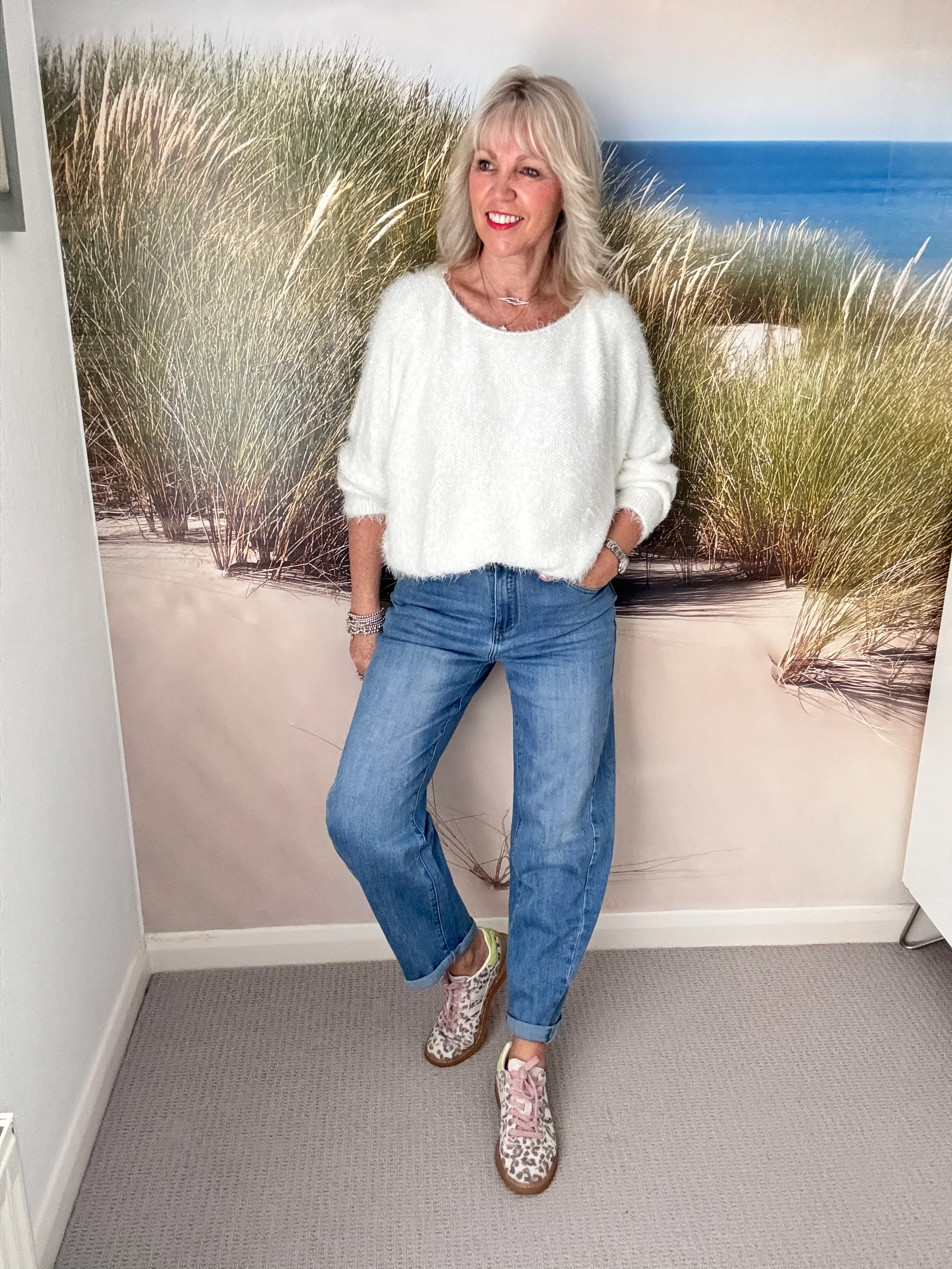 Stretch Boyfriend Jeans in Light Denim - Image 16