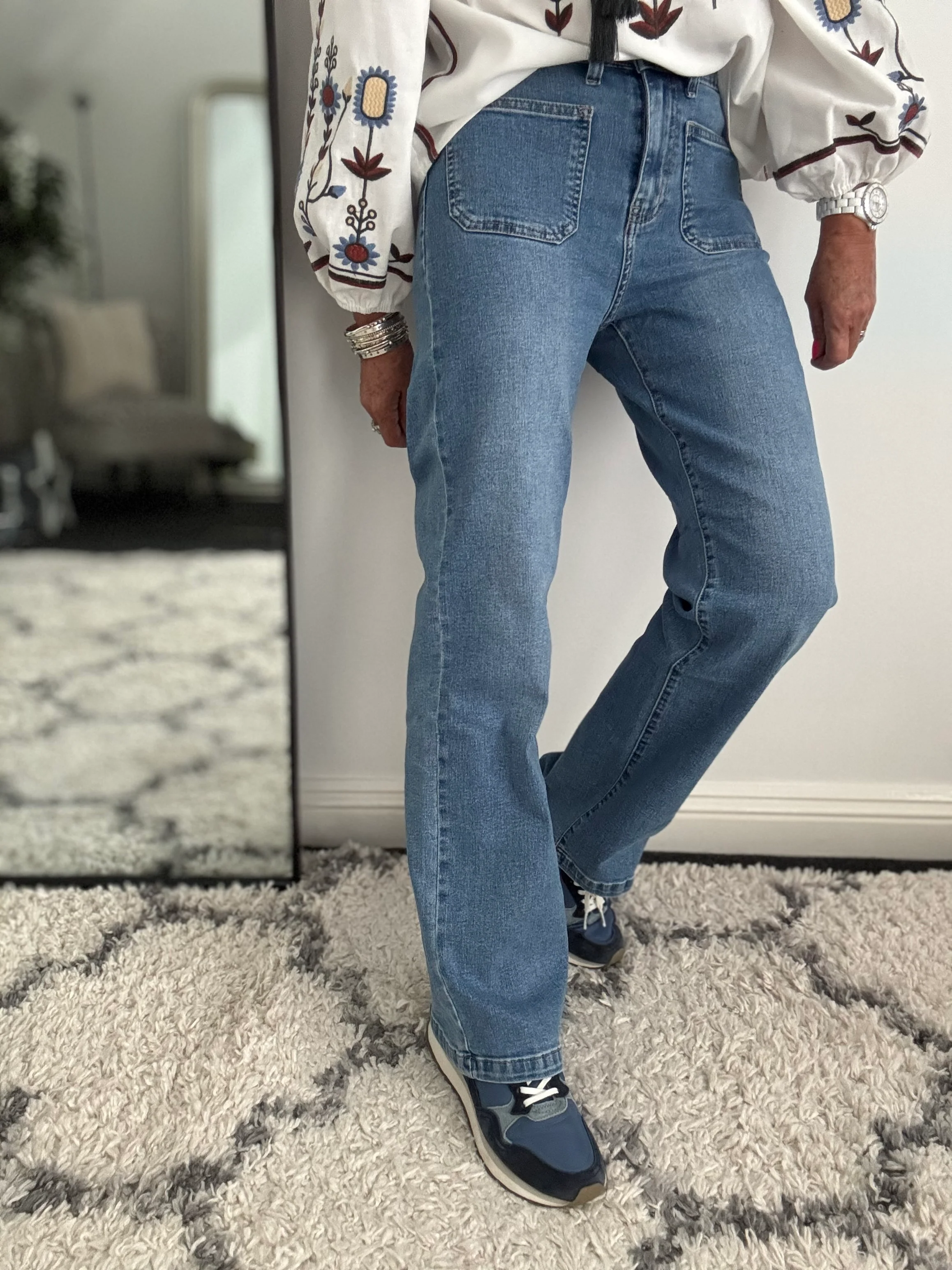 Slim Flare Stretch Jeans with Front Pockets - Image 5