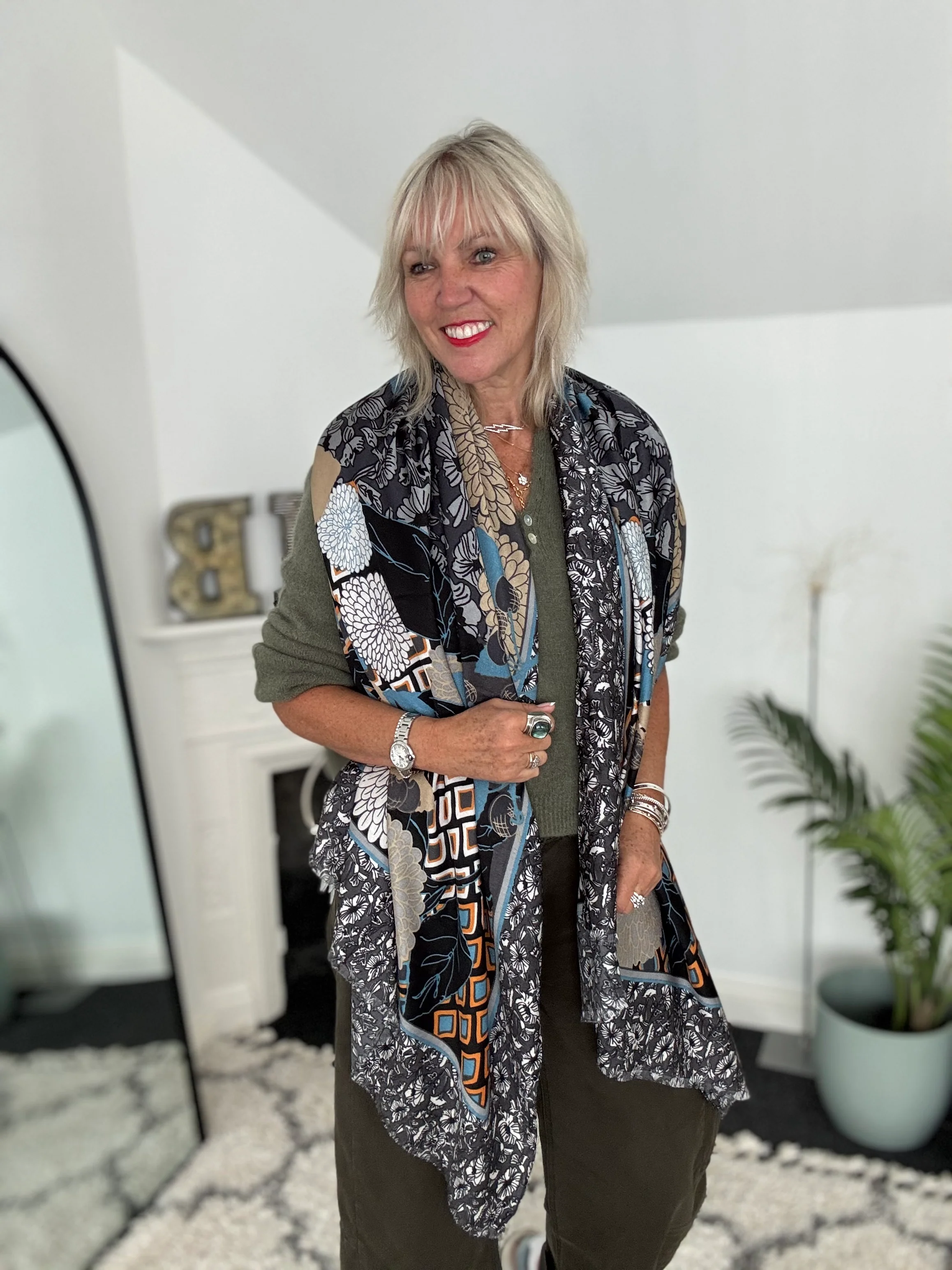 Stunning Floral Scarf In Grey & Blue
