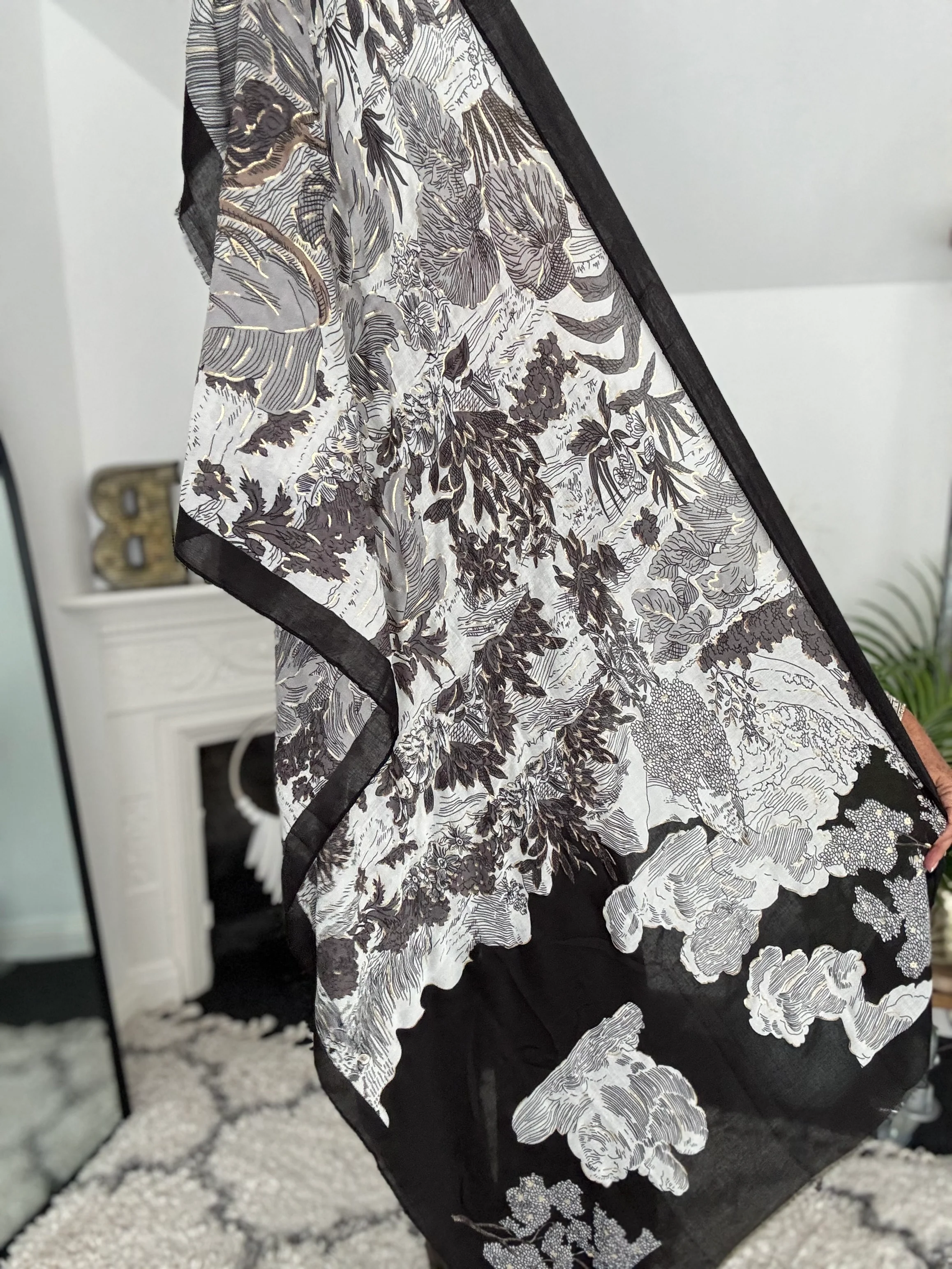 Stunning Leaf Scarf In Black & Grey - Image 4